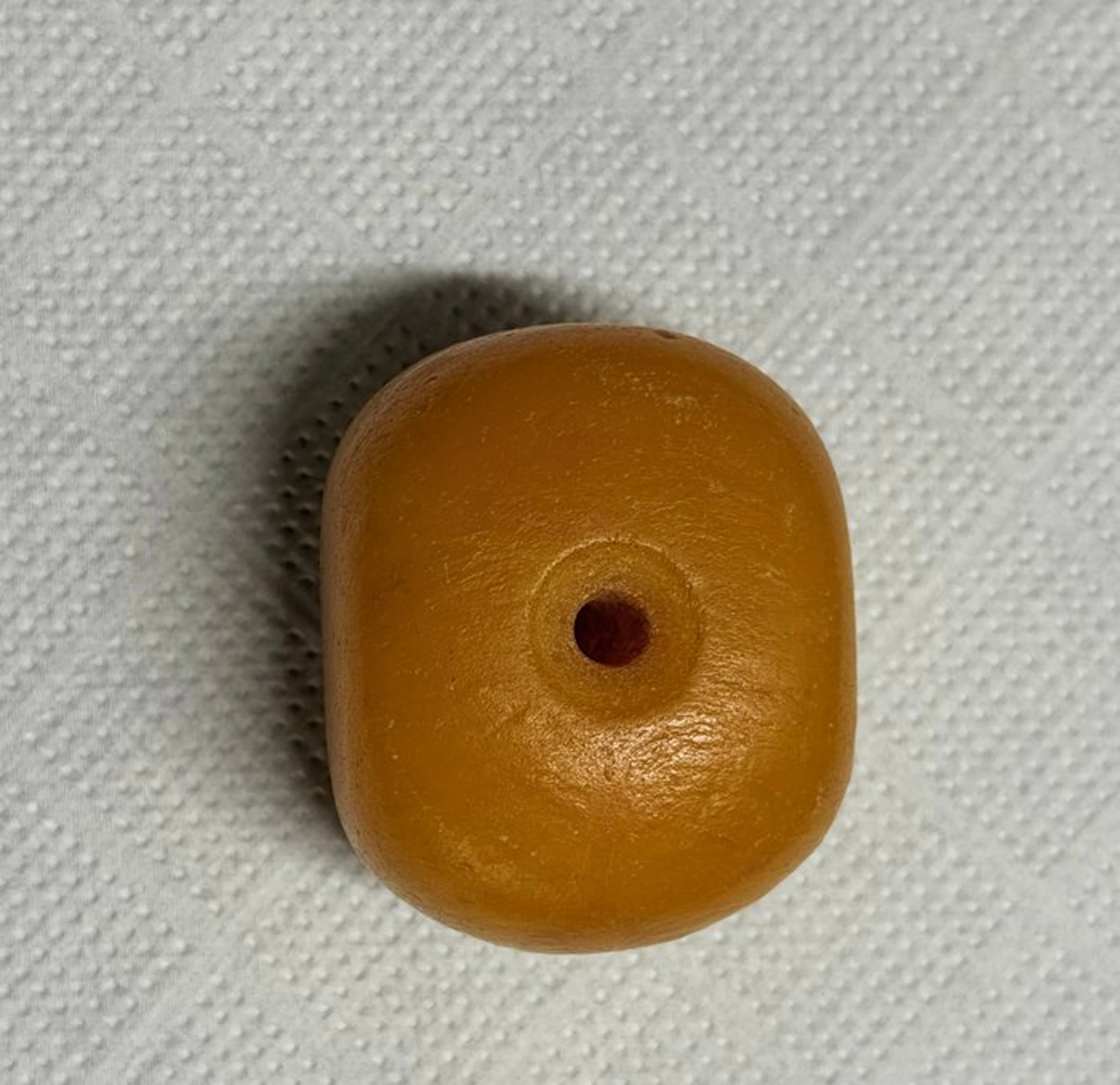Figure - Large natural amber bead - Amber - China - Qing Dynasty (1644-1911)