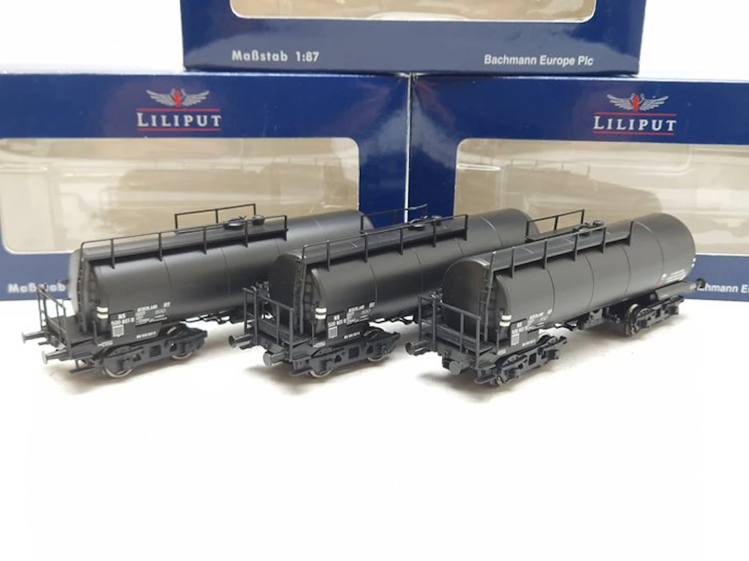 Liliput H0 - L235967 - Model train freight carriage (3) - 3x Tank Wagons N.A.M
