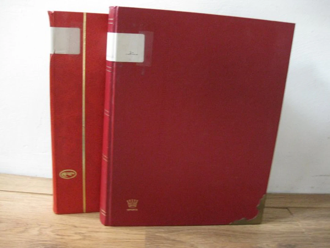 Netherlands 1913/1990 - Batch in two stock ledgers