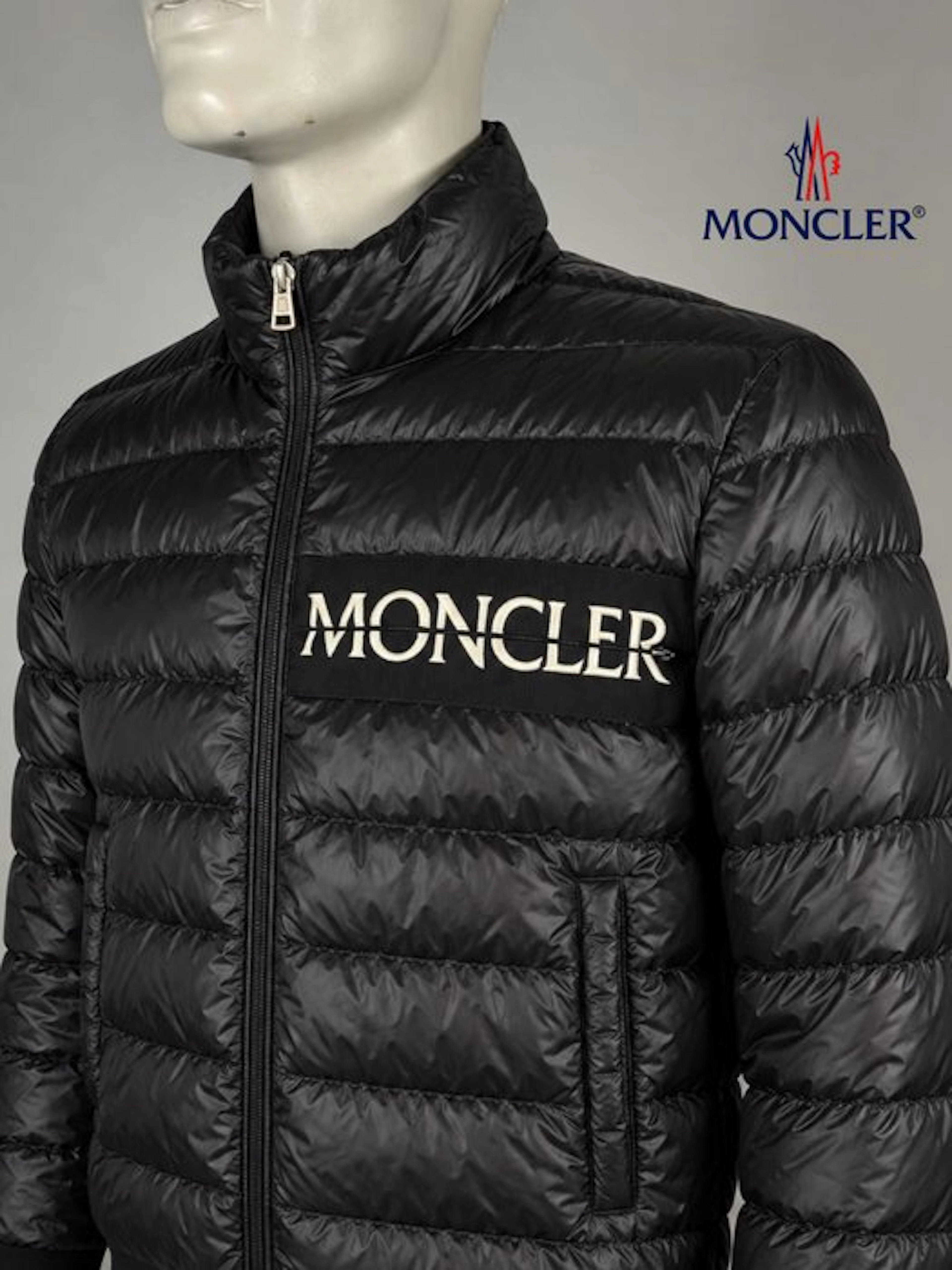 Moncler - Down jacket
