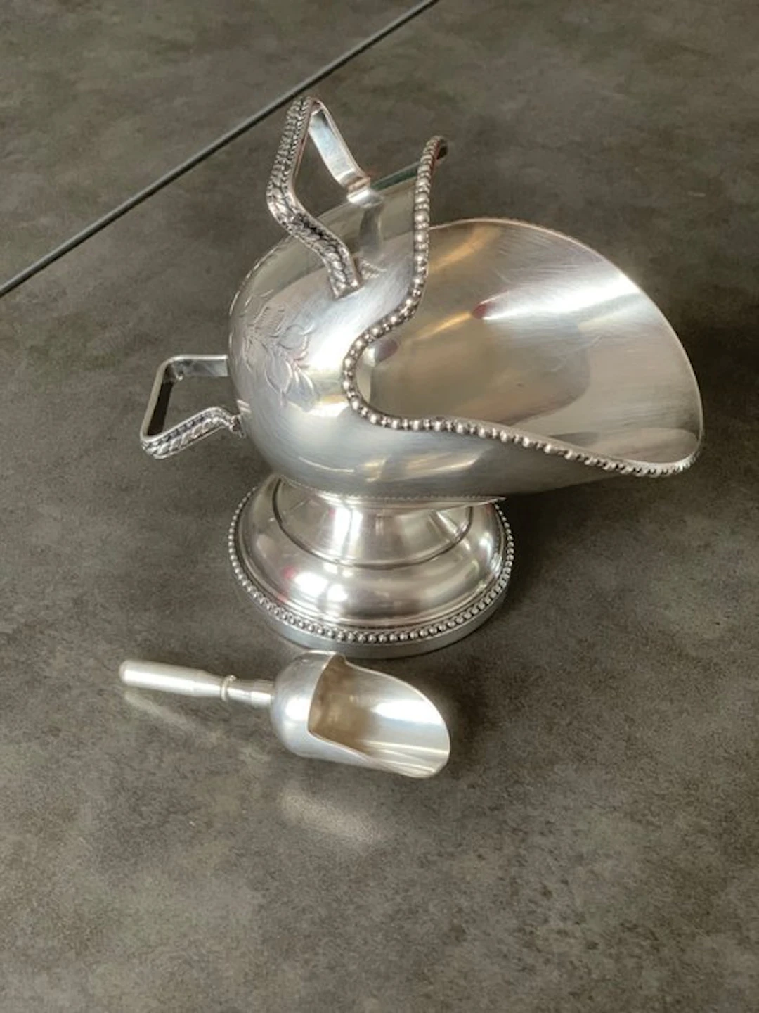 Sugar bowl (2) - Silverplated