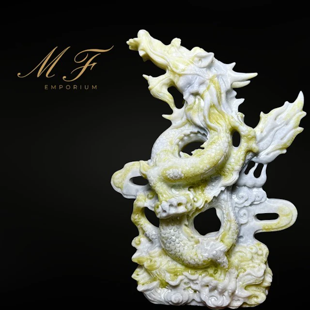 XXL - Exceptional sculpture in lemon jade Carving...
