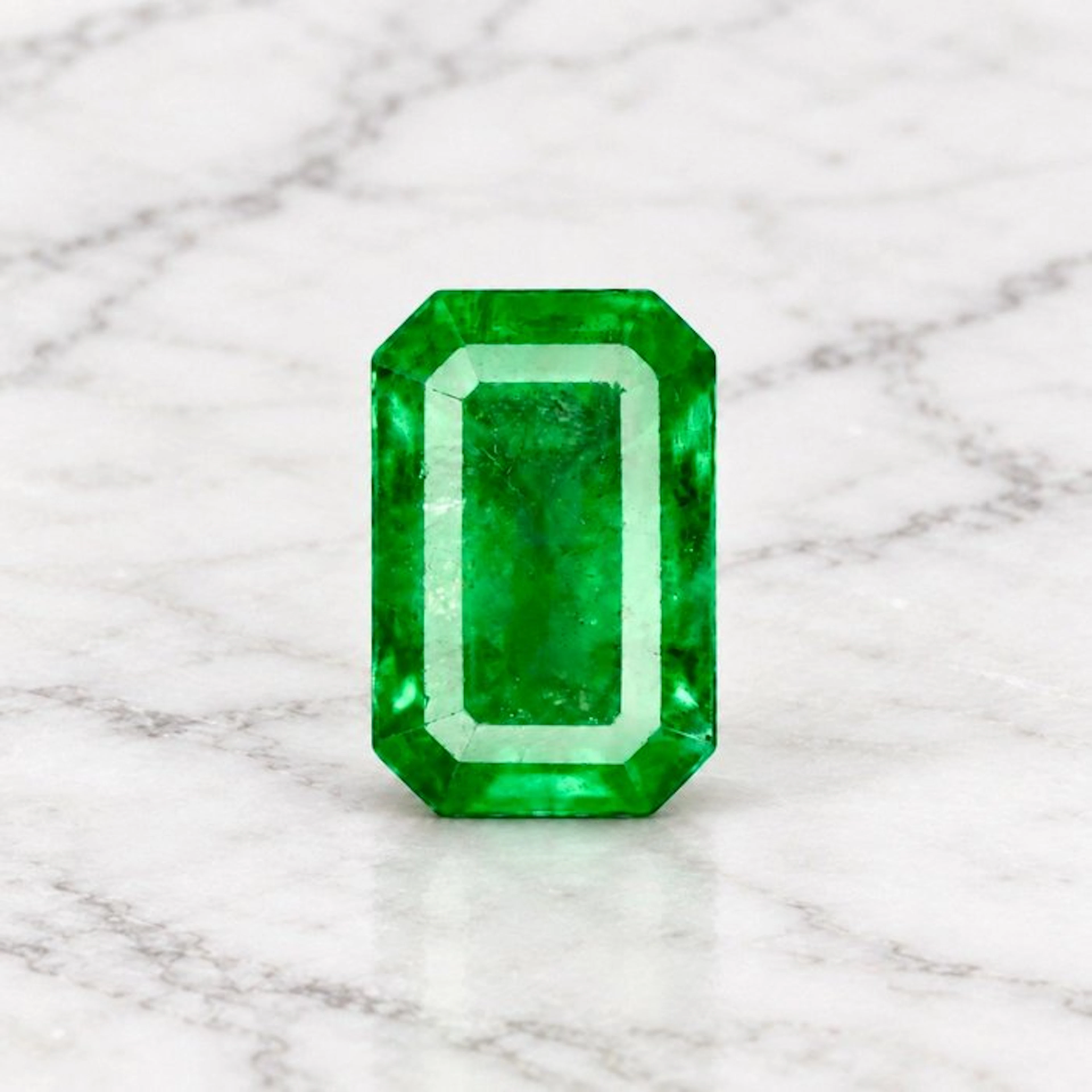 No reserve price Green Emerald - 1.42 ct - International...