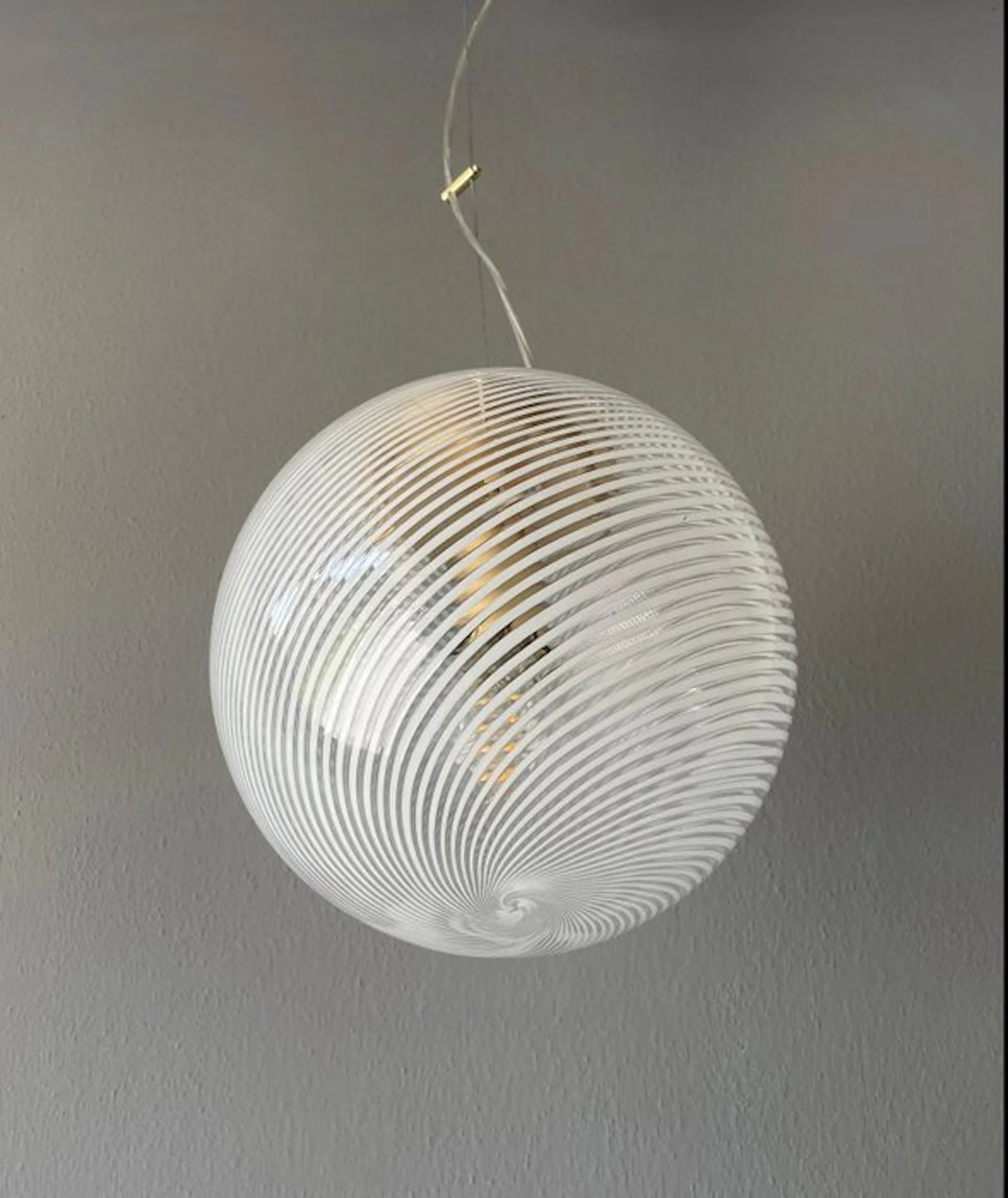 Hanging lamp - Filigree - Murano glass - Vintage filigree lamp.