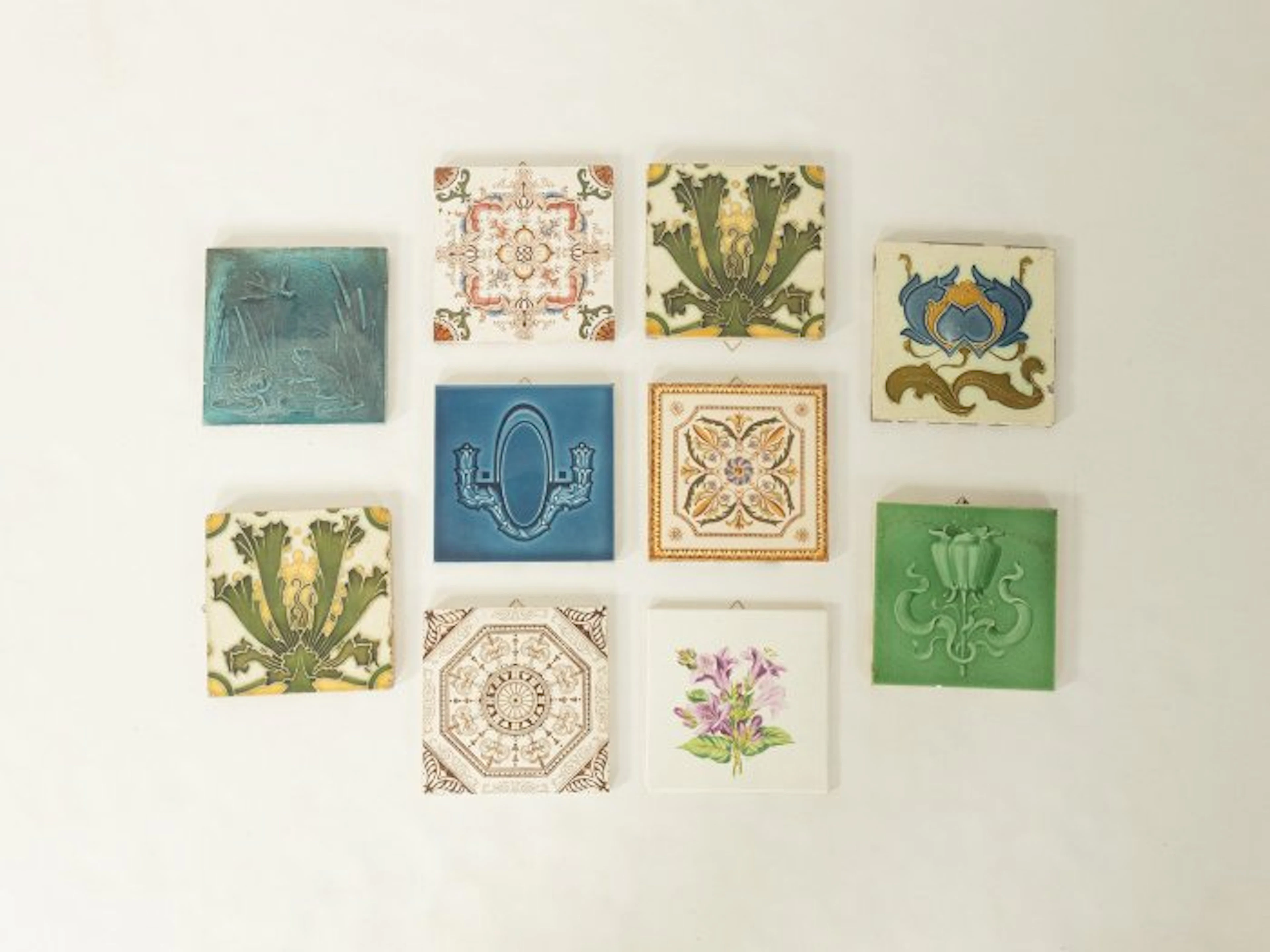 Art Nouveau Tile (10) - Florals and Ornaments - Art...