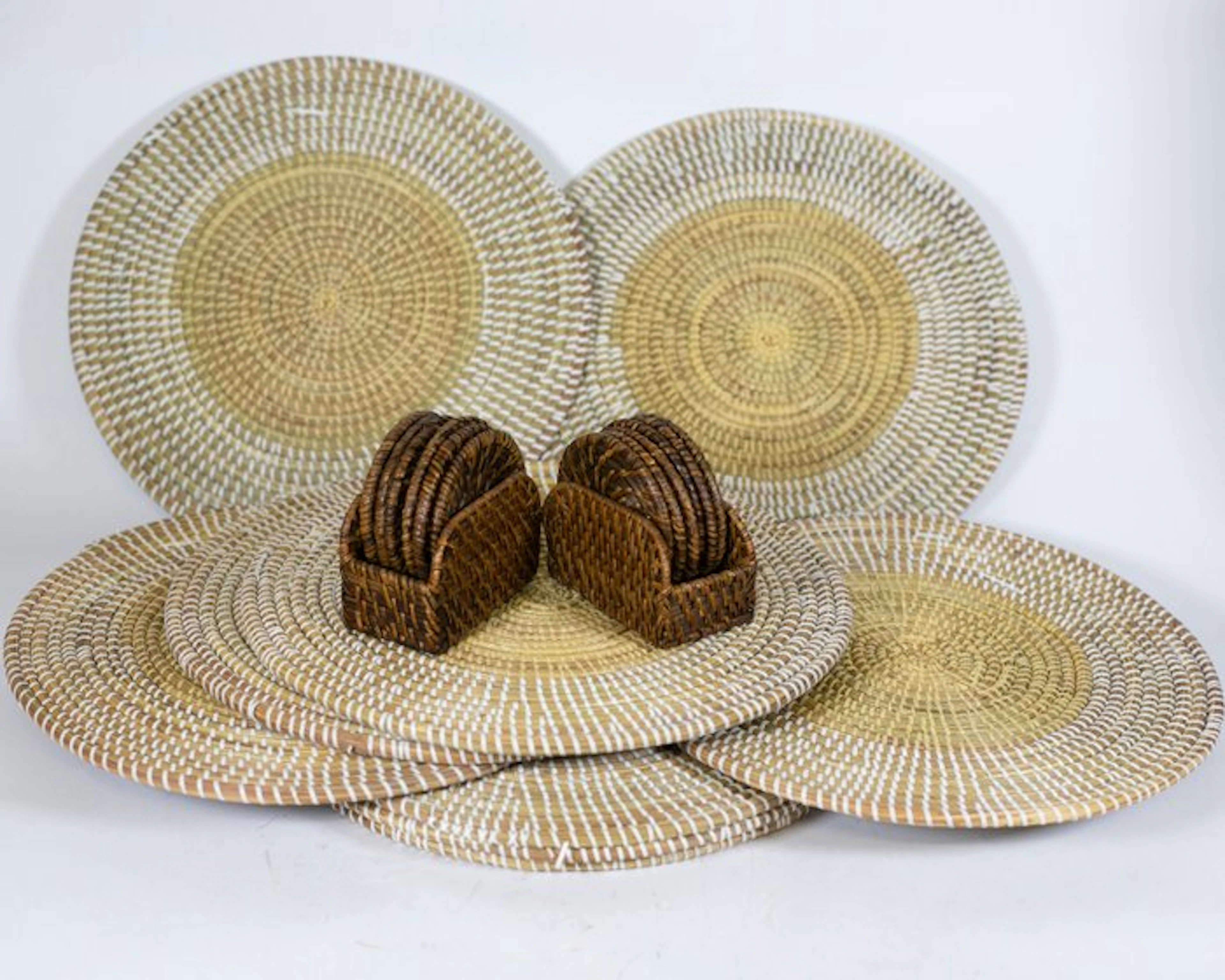 Charger plate (23) - Natural woven fibers / rattan /...