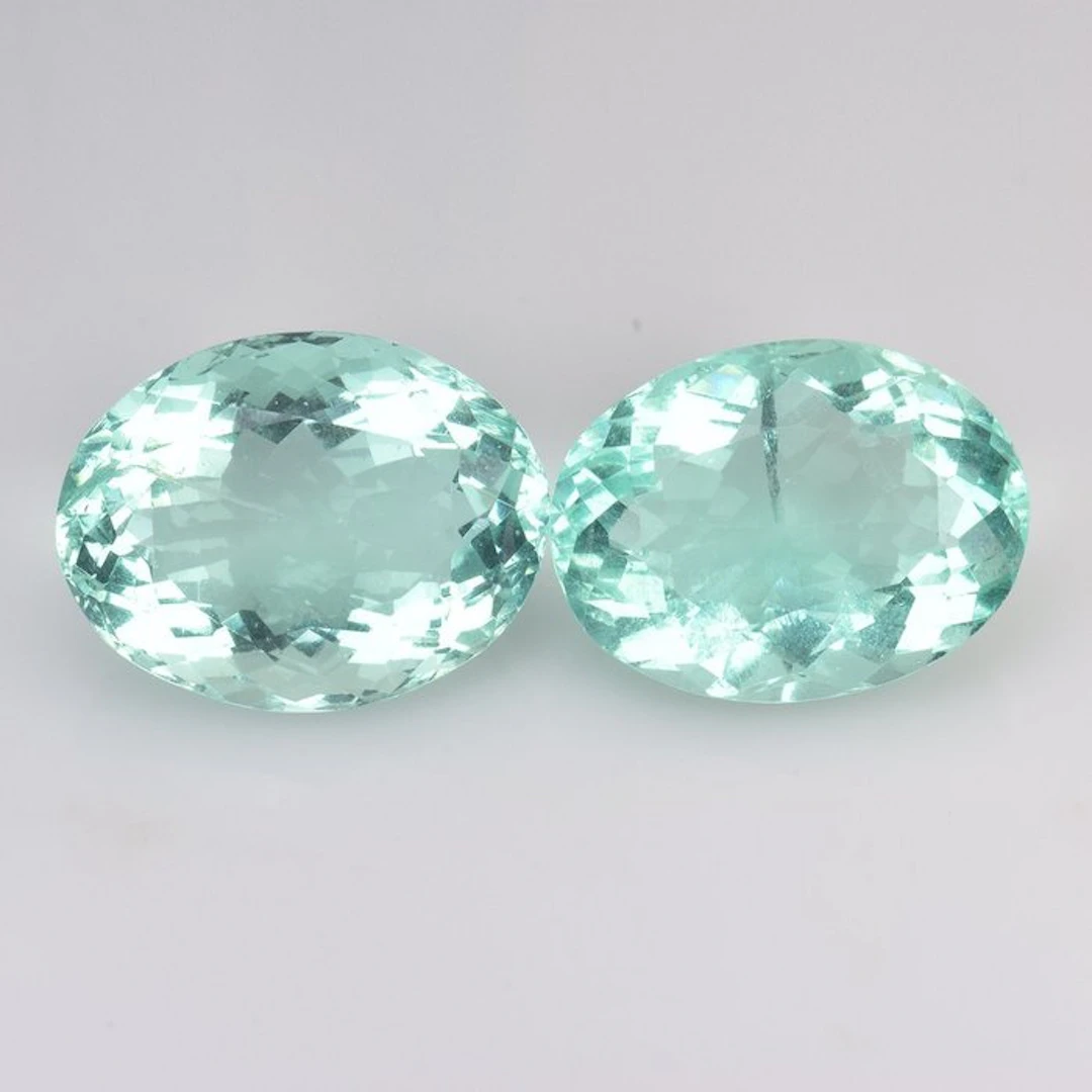 No reserve price - 2 pcs Green