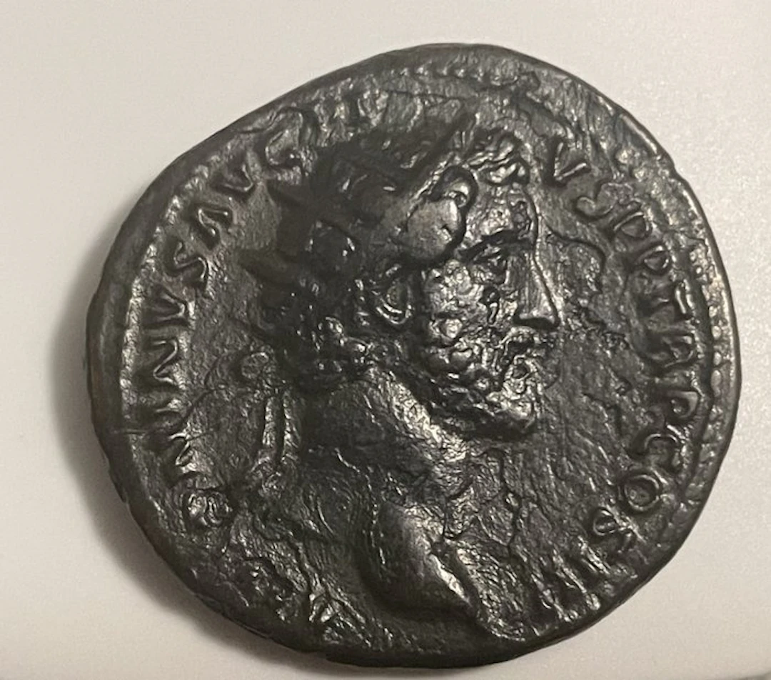 Roman Empire. Antoninus Pius (AD 138-161). Dupondius Rome - Salus