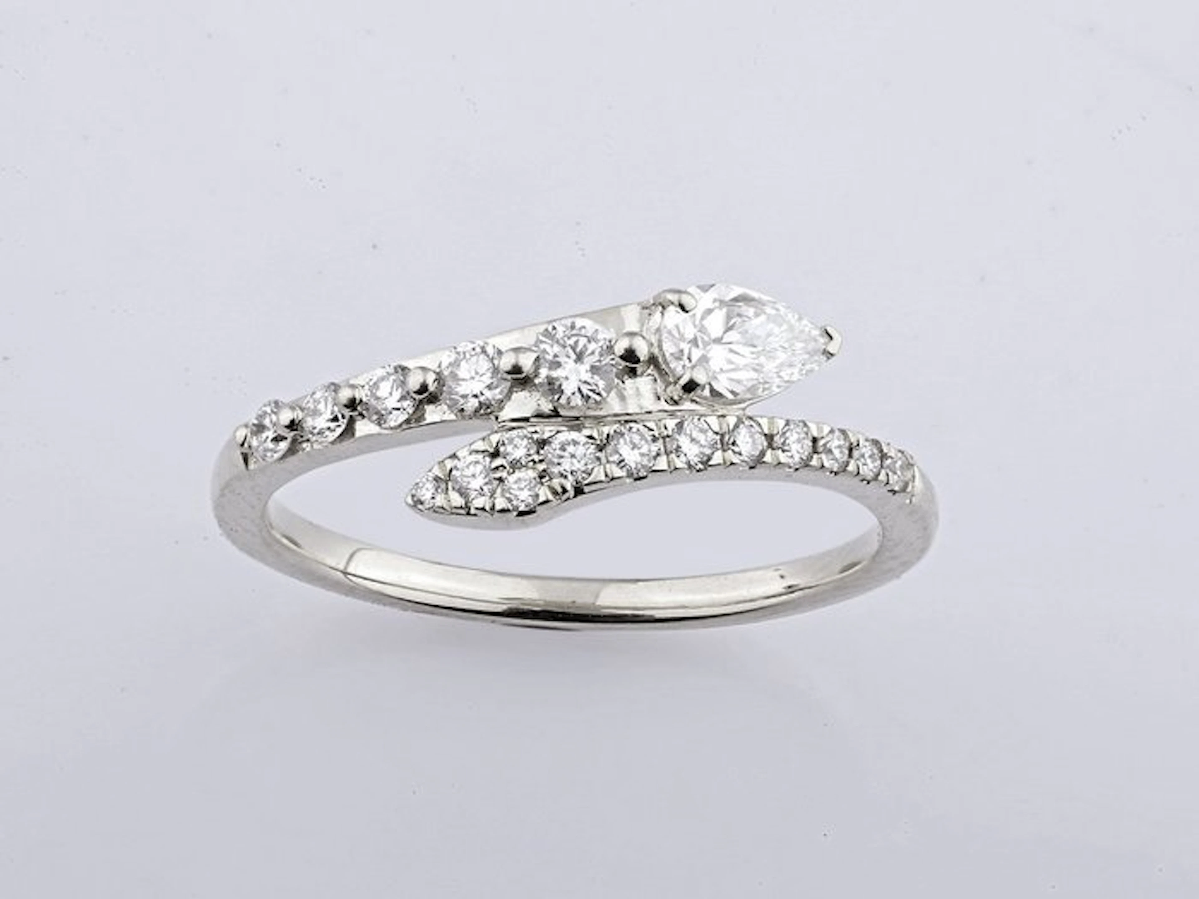 Ring - 14 kt. White gold - 0.56ct. tw. Diamond (Natural)