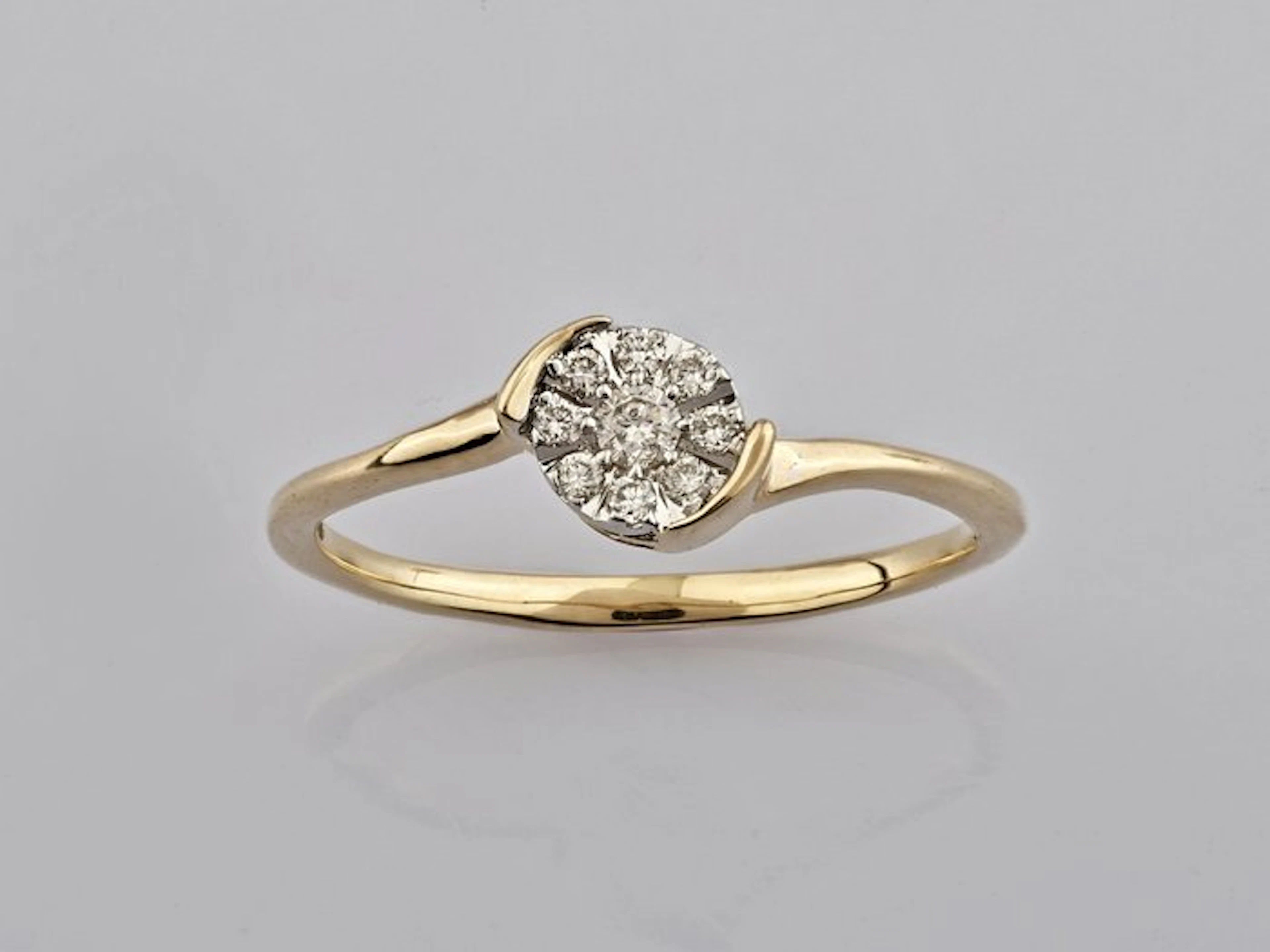 Ring - 14 kt. Yellow gold - 0.12ct. tw. Diamond (Natural)