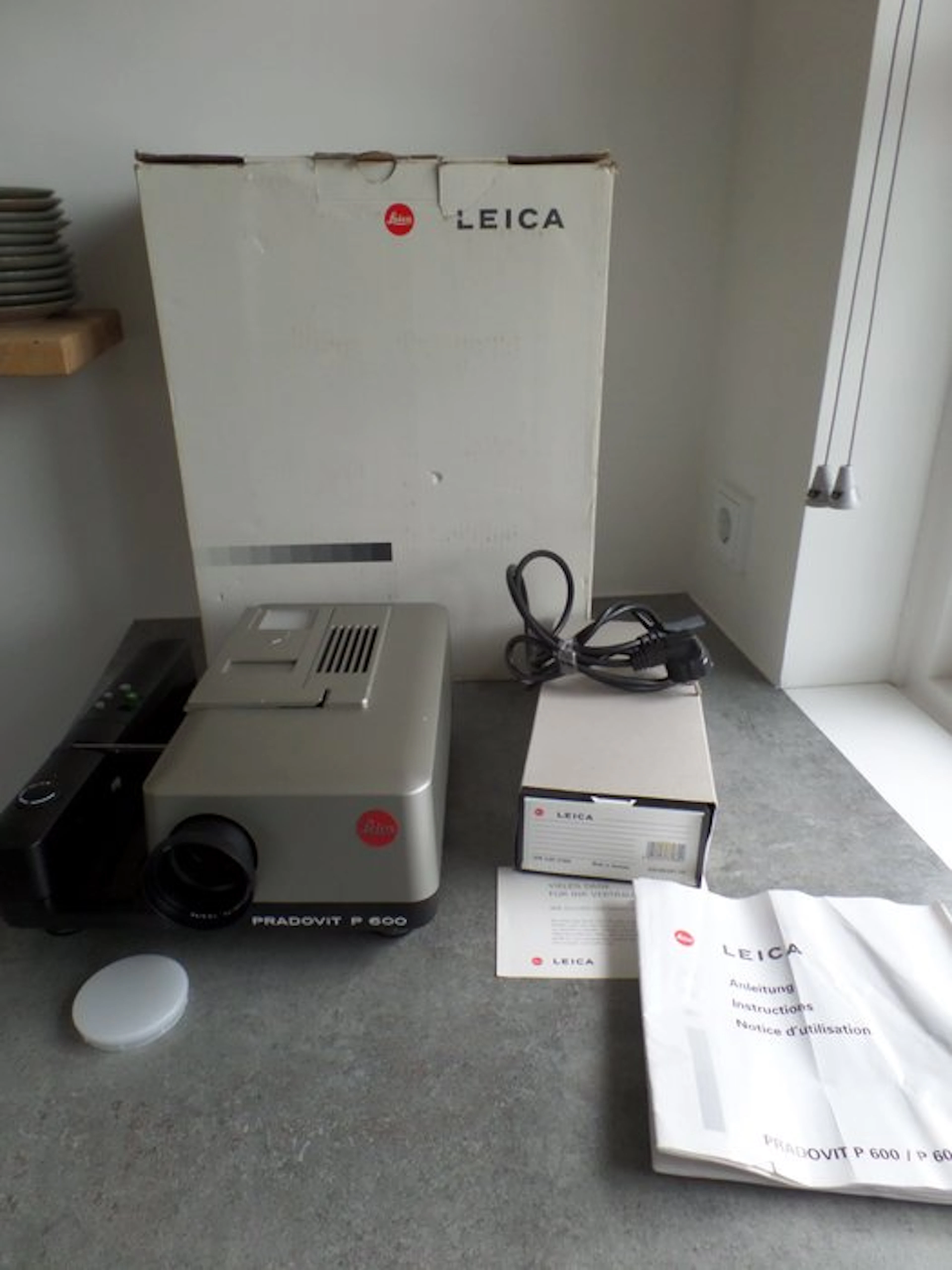 Leica PRADOVIT P 600 Projector