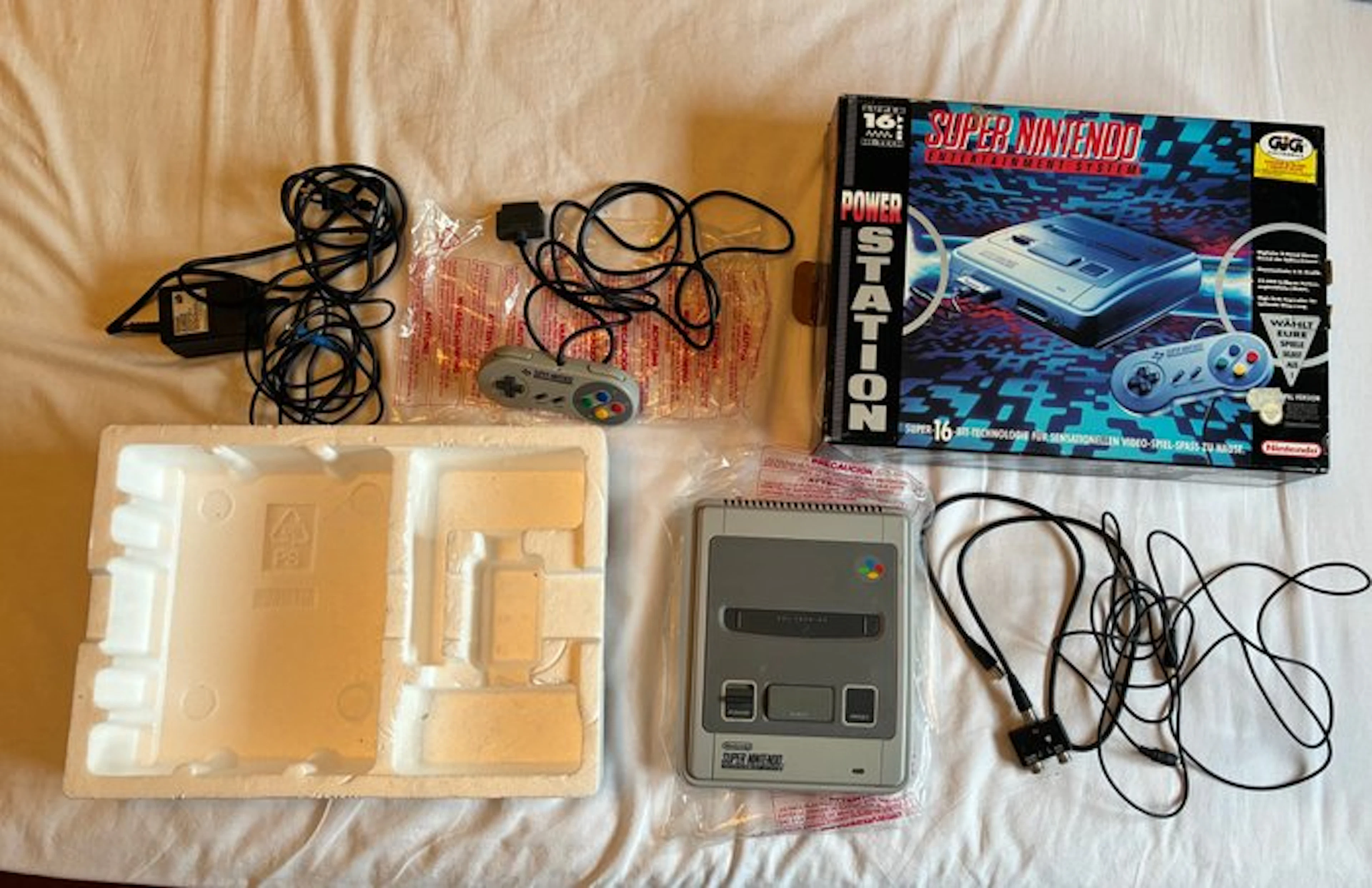 Nintendo - Super Nintendo - Super Nintendo Power Station - Video game console