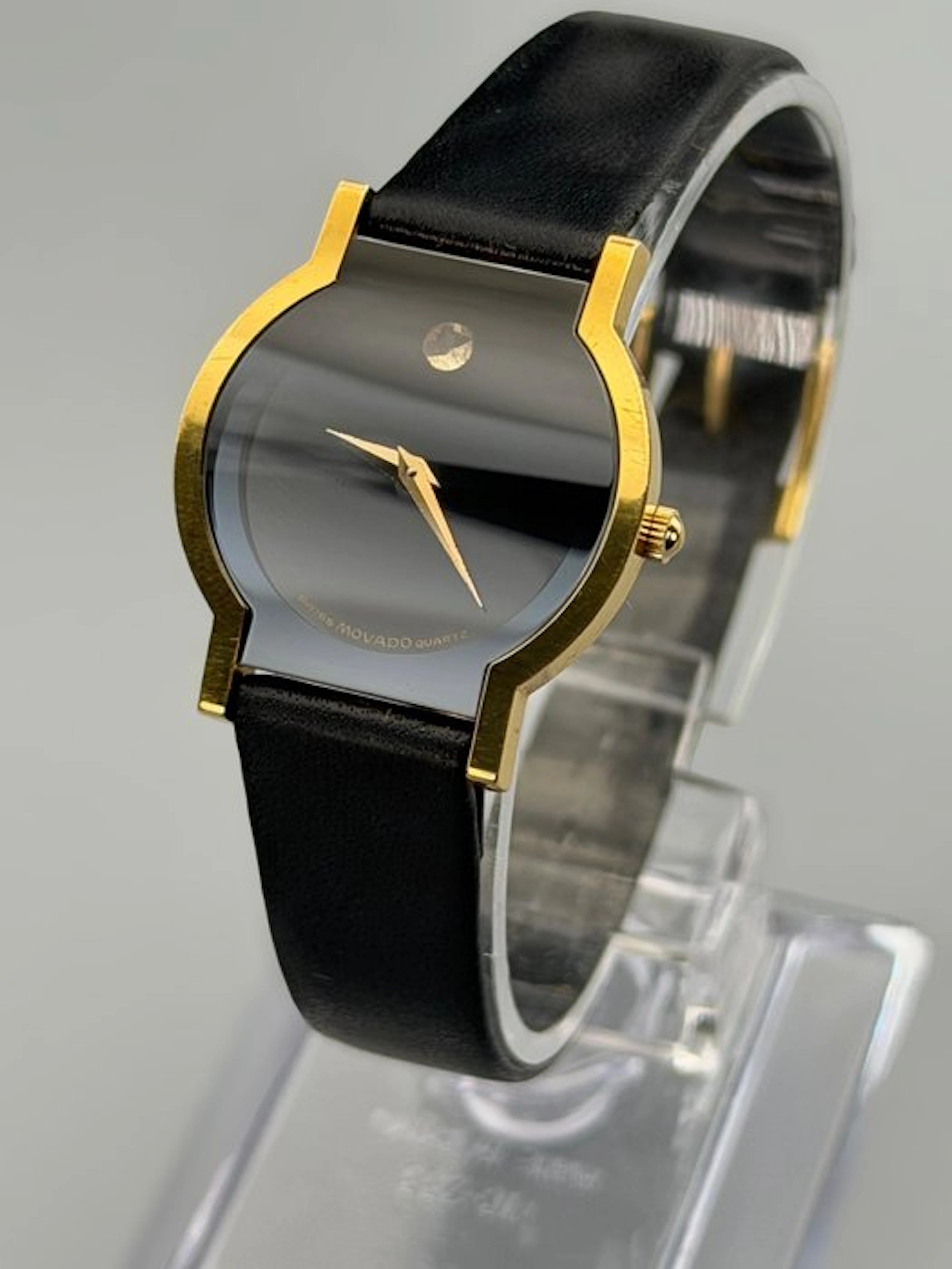 Movado - Museum Horizon 87-90-820 – Iconic Museum Dial –...