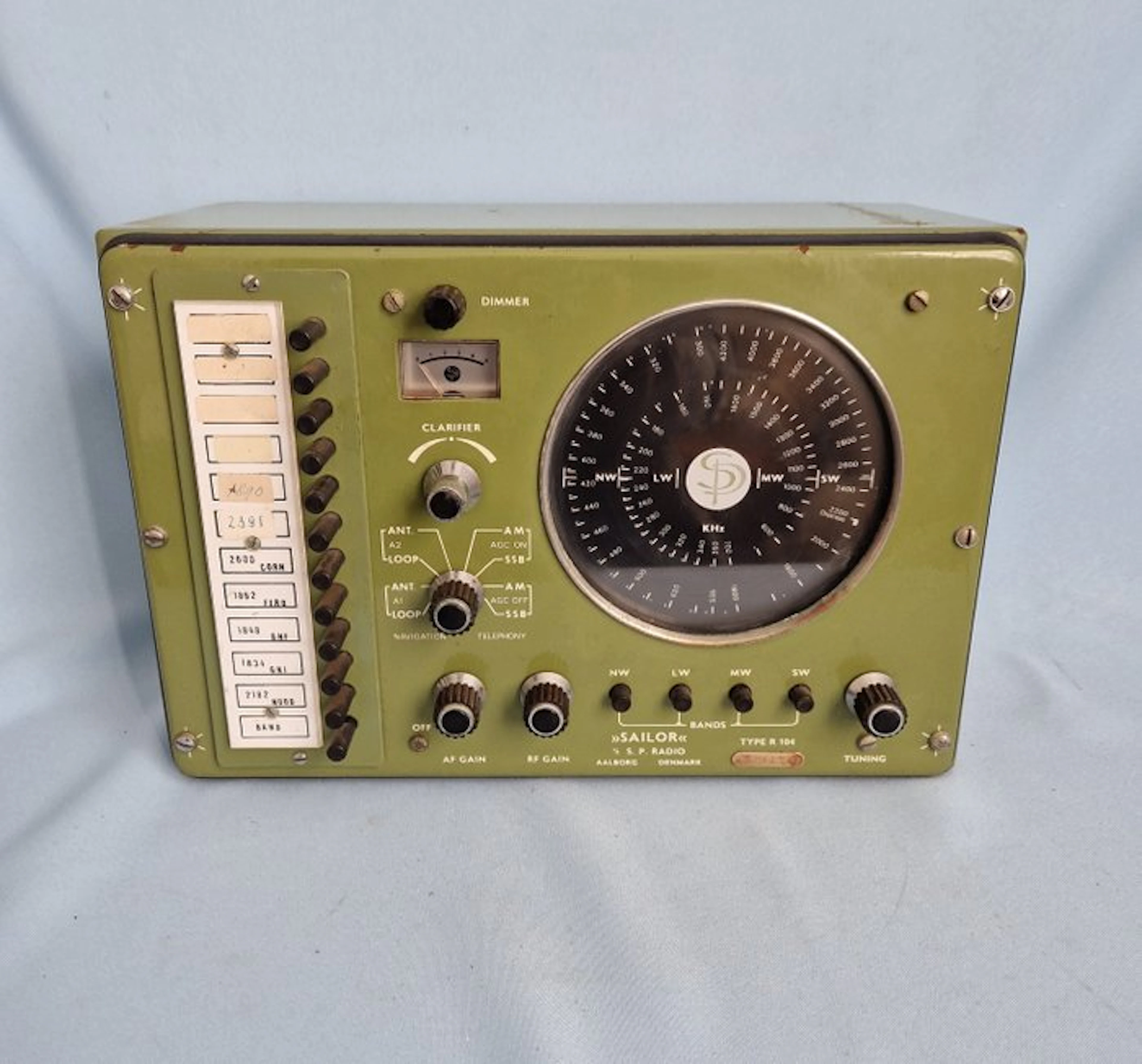 Radio receiver - S.P. Radio A/S, Aalborg / Sailor Type R 104 - Metal