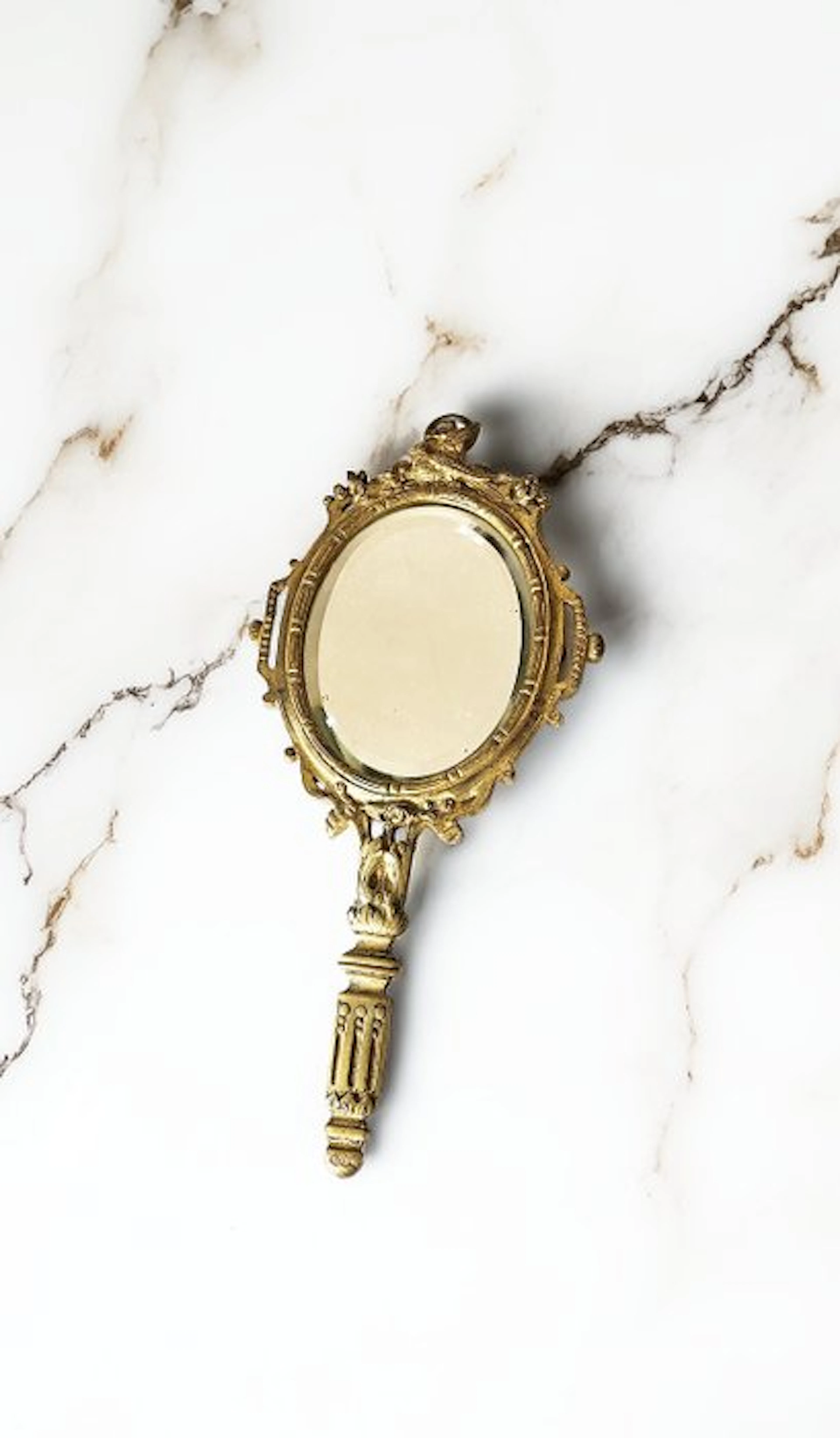 Hand mirror - Metal - Engraved bird ornament 1891