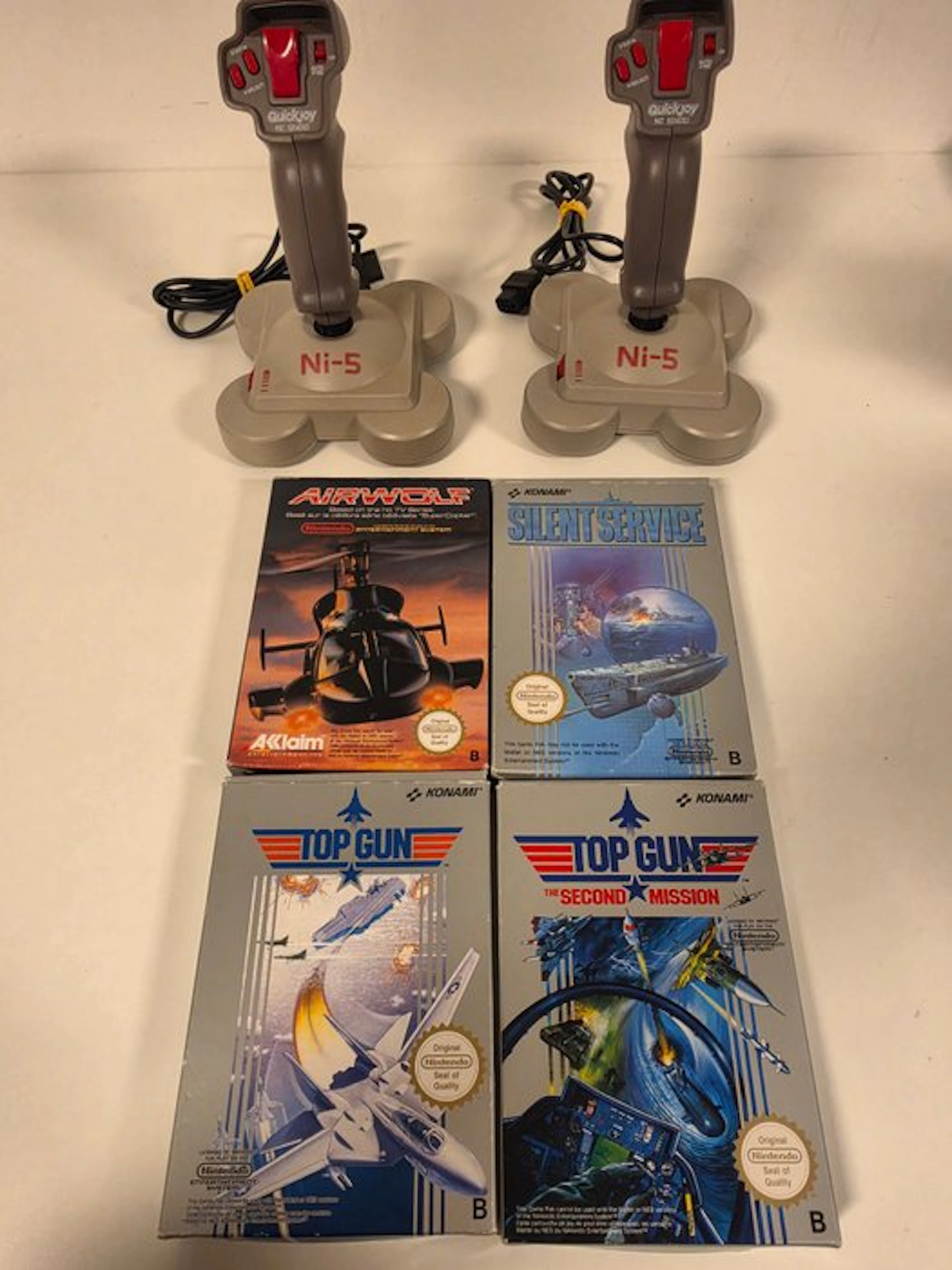 Nintendo - Nes - Top gun 2x CIB