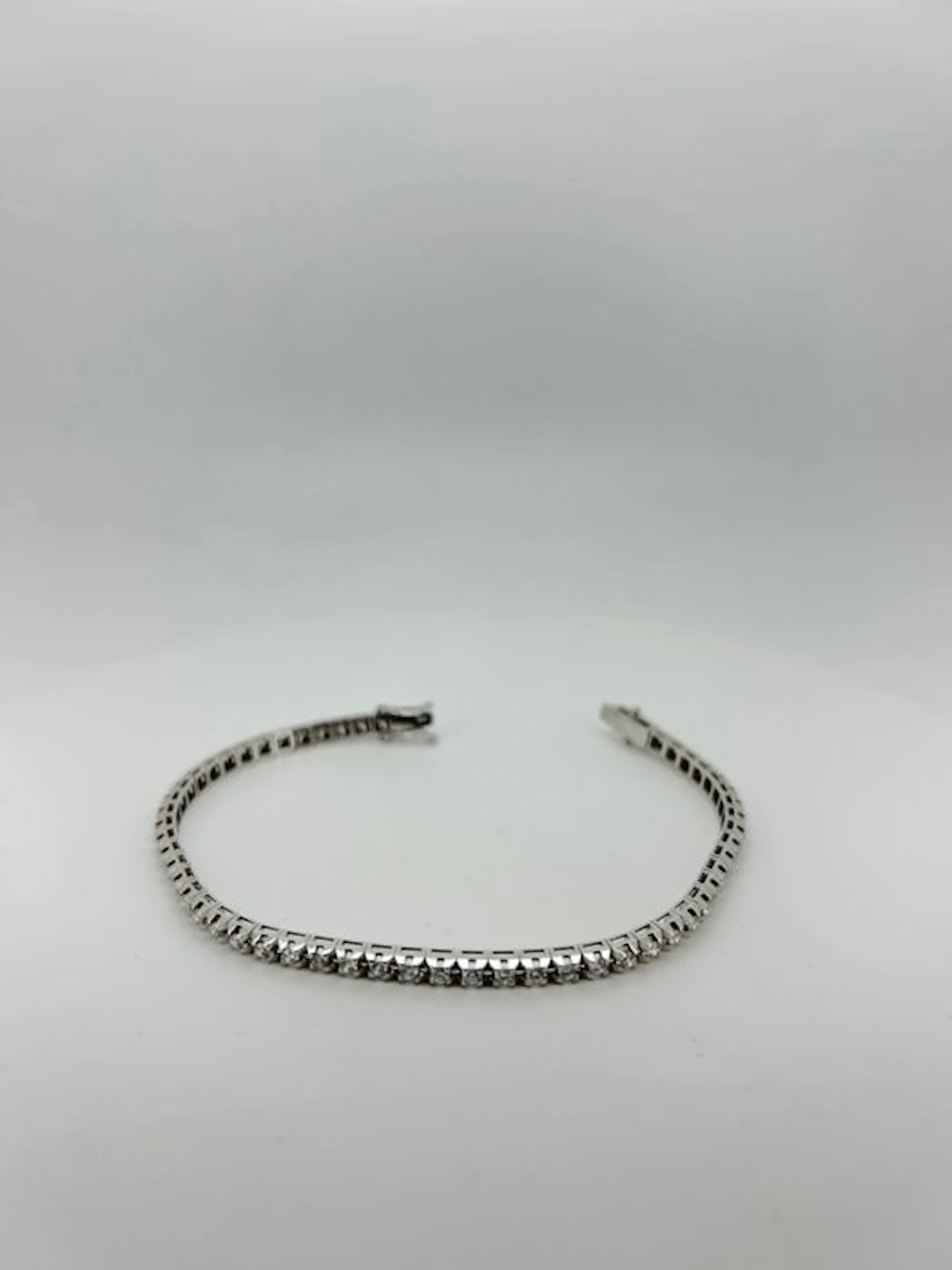 Tennis bracelet - 18 kt. White gold - 2.25ct. tw. Diamond (Natural) - Diamond