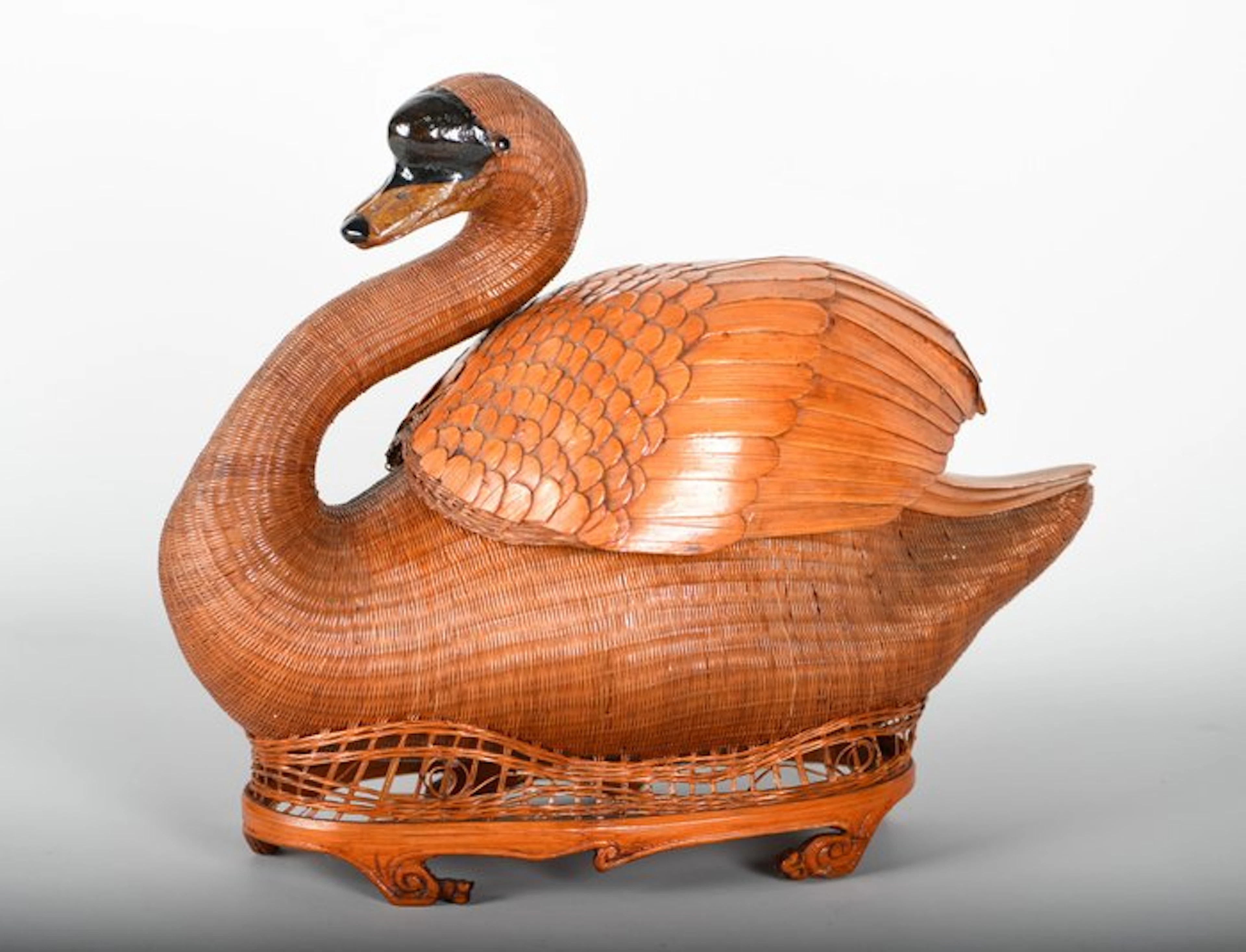 Zeldzame Vintage bamboe & rotan zwaan mand – Shanghai Handicrafts