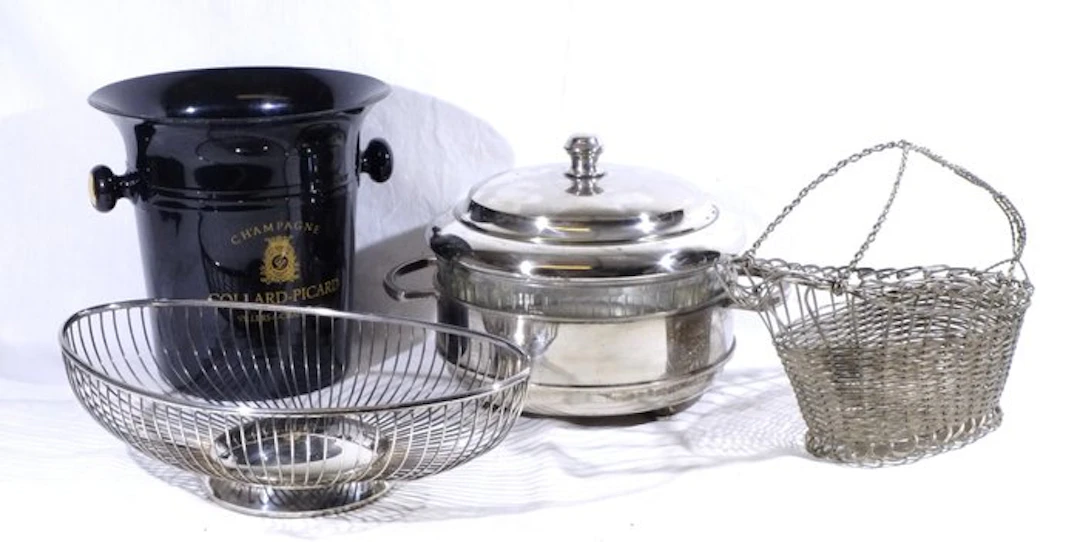Branded merchandise collection - Elegant table - Francia