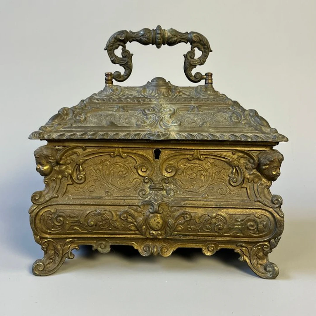 Casket - !9th-century style - Large and heavy ornate...