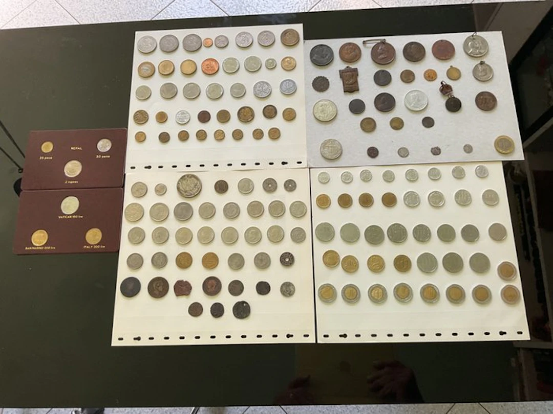 World. Collection of coins (No reserve price)