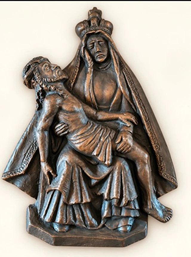 Sculpture, Piëta - 40 cm - Cast bronze - 5.4 kg