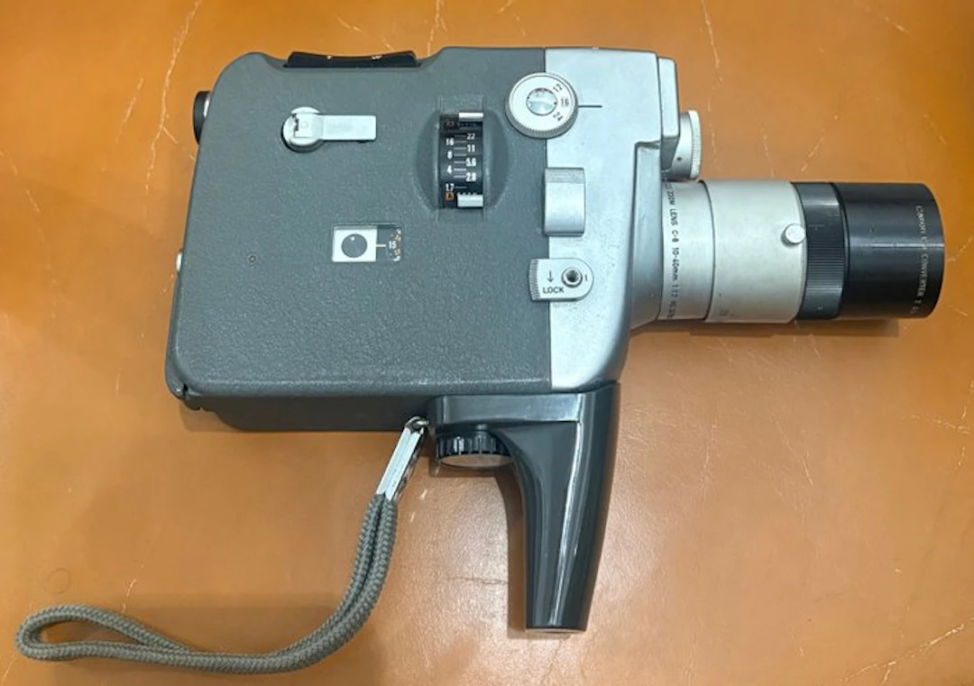 Canon Motor zoom 8 Movie camera