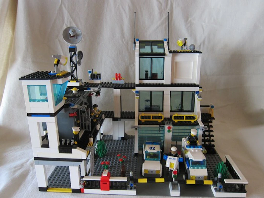 LEGO Set - 7744 - City - Lego Politiebureau 7744 Police Headquarters