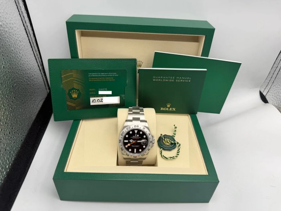 Rolex - Explorer II - 216570 - Men - 2025+