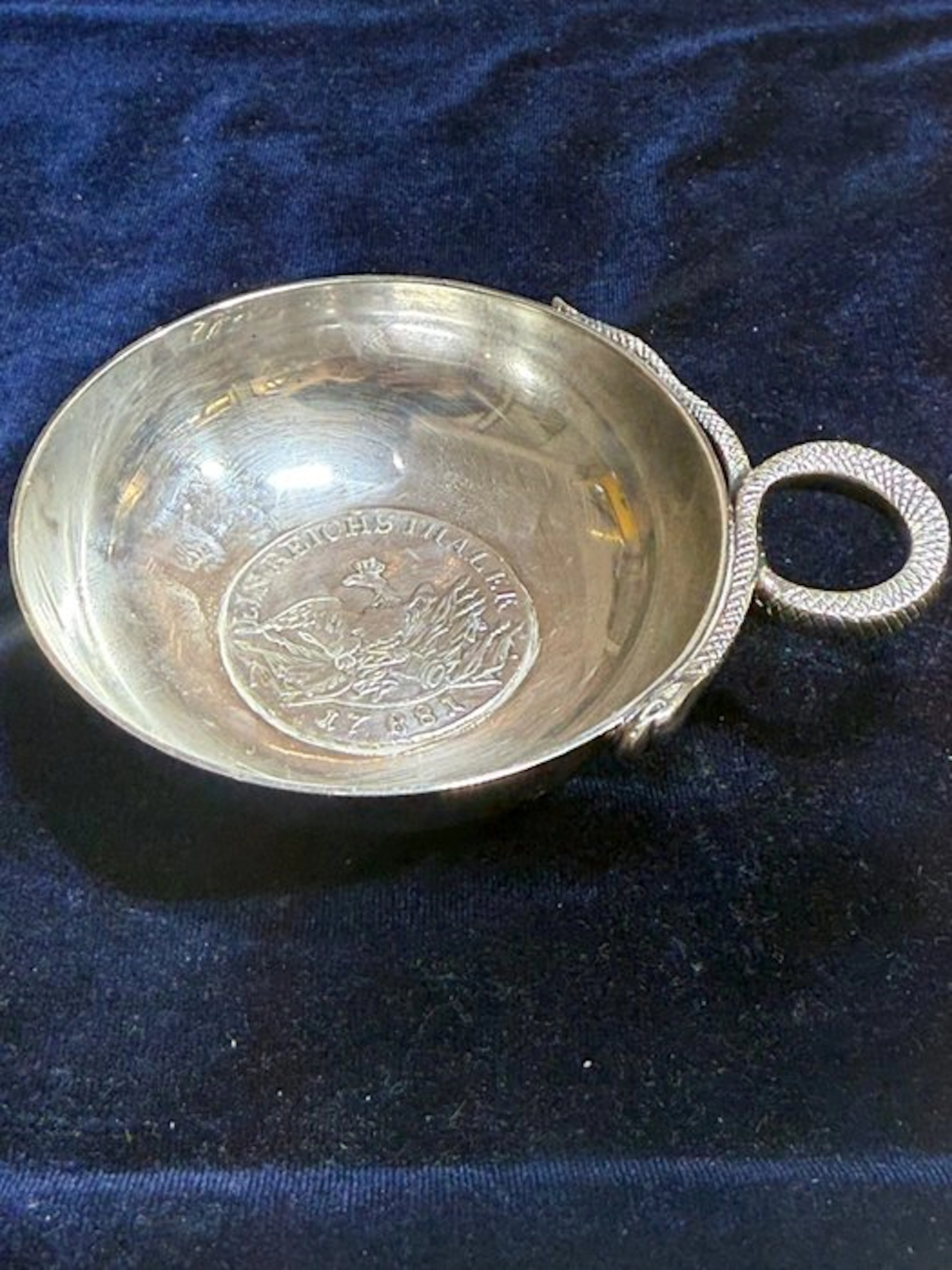 Jan Dix - Dish - Modellnr. 8347 - .925 silver - handle bowl