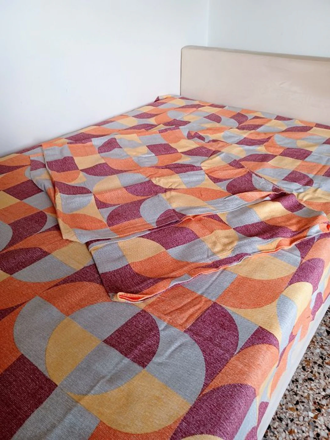 Bedspread (2) - 265 cm - 160 cm - Italian patterned cotton