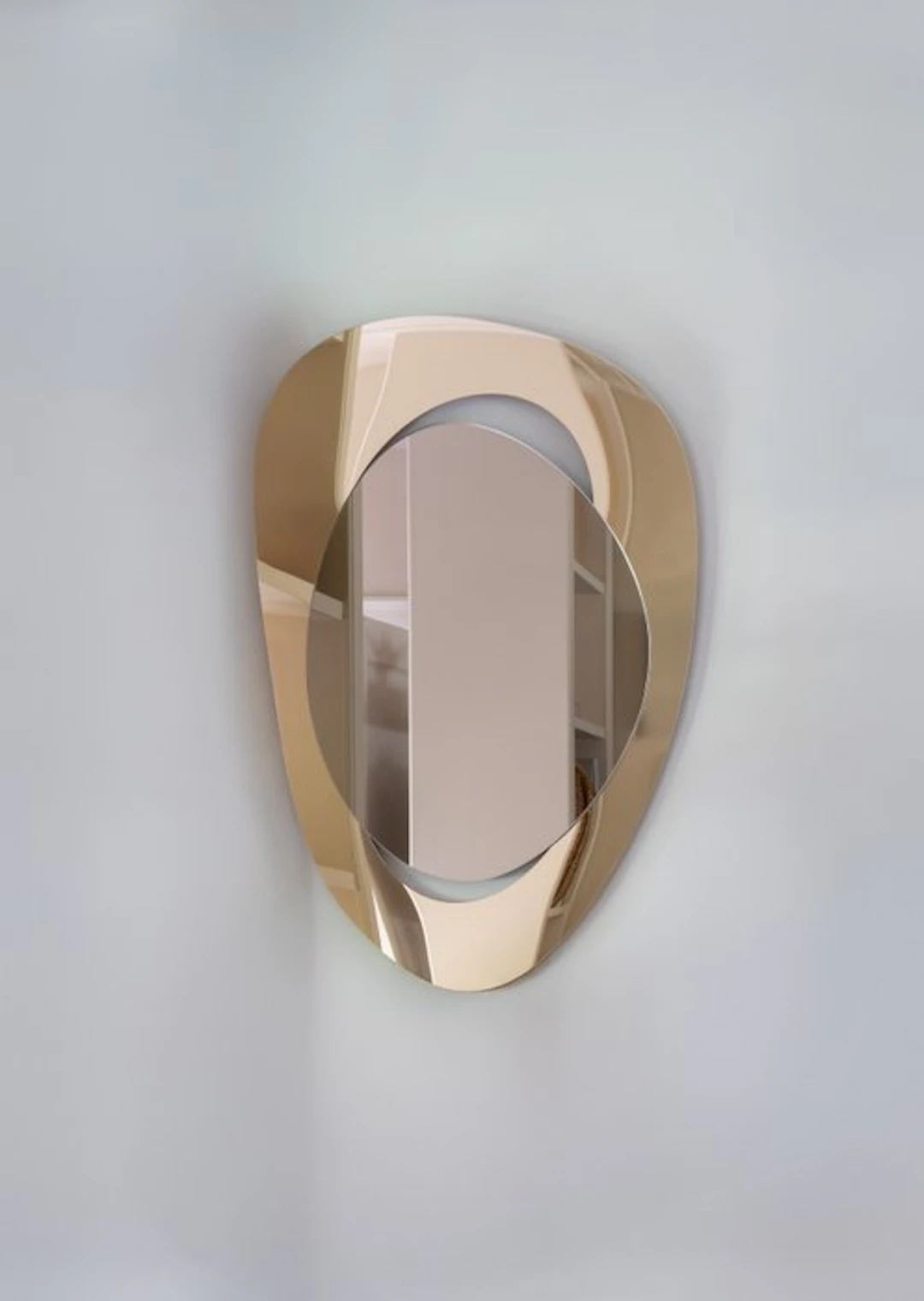 Pon Design - Laura Gaiteiro - Wall mirror - 'KERNEL'...