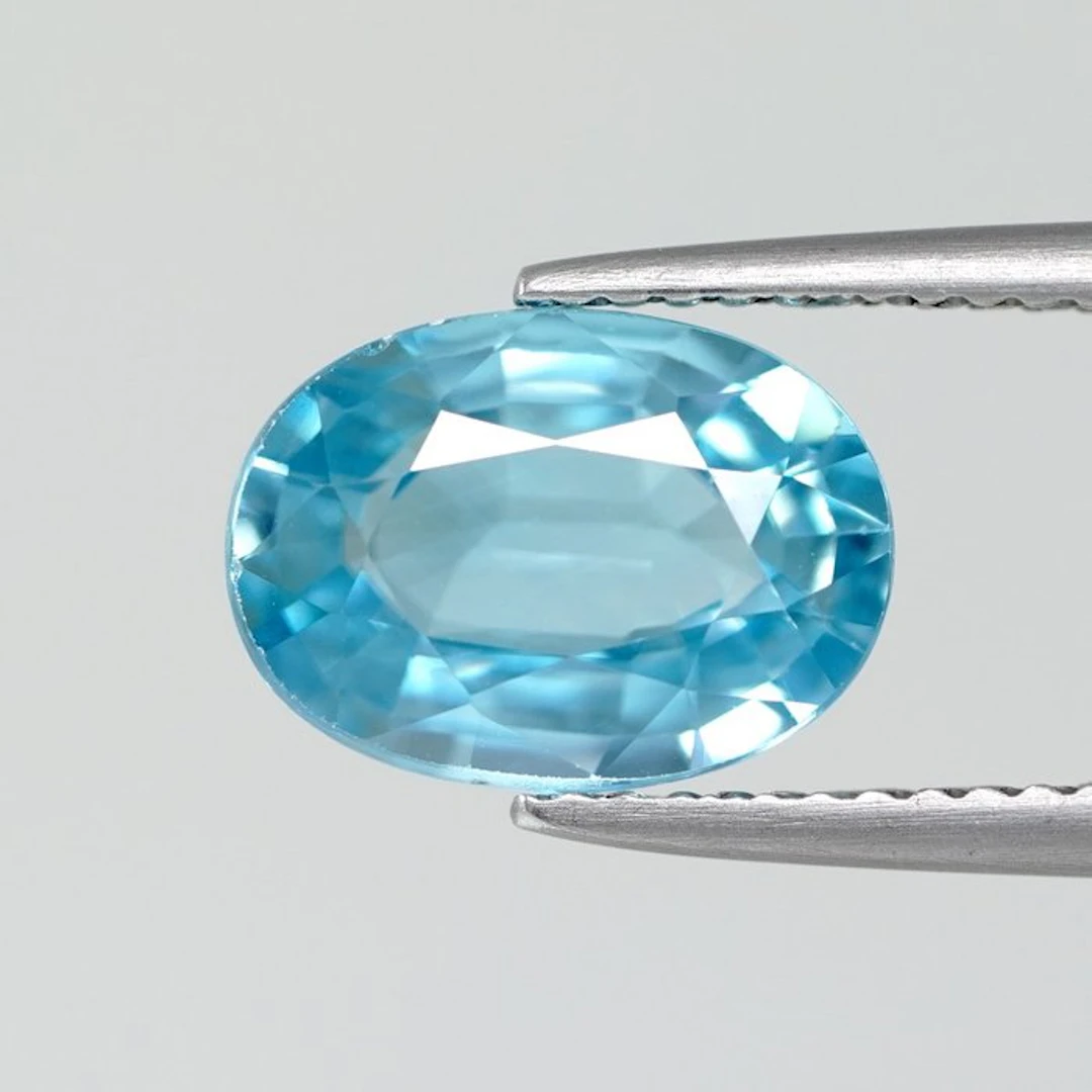 No reserve price - 1 pcs Blue Zircon - 3.84 ct...