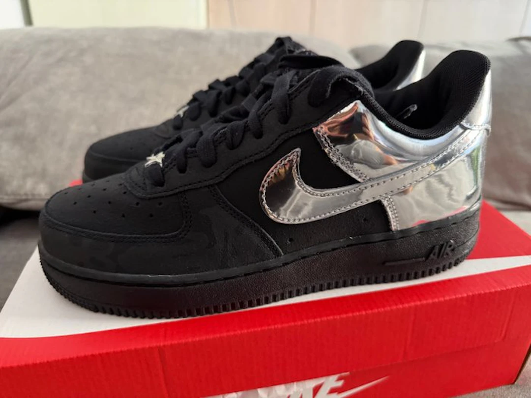 Nike - Air Force 1 Low Retro - Sneakers - Size: EU 40