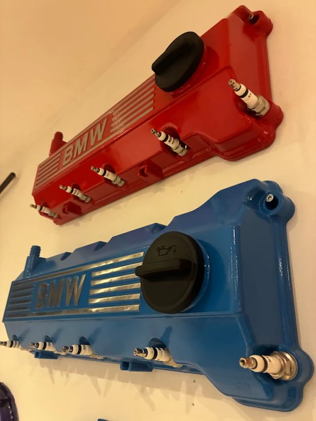 valve cover - BMW - BMW e36 transformer en porte manteau ou porte clés