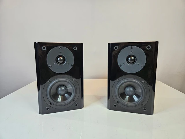 Yamaha - NX-E700 / 2-Way Piano-Finish Bookshelf Speaker set