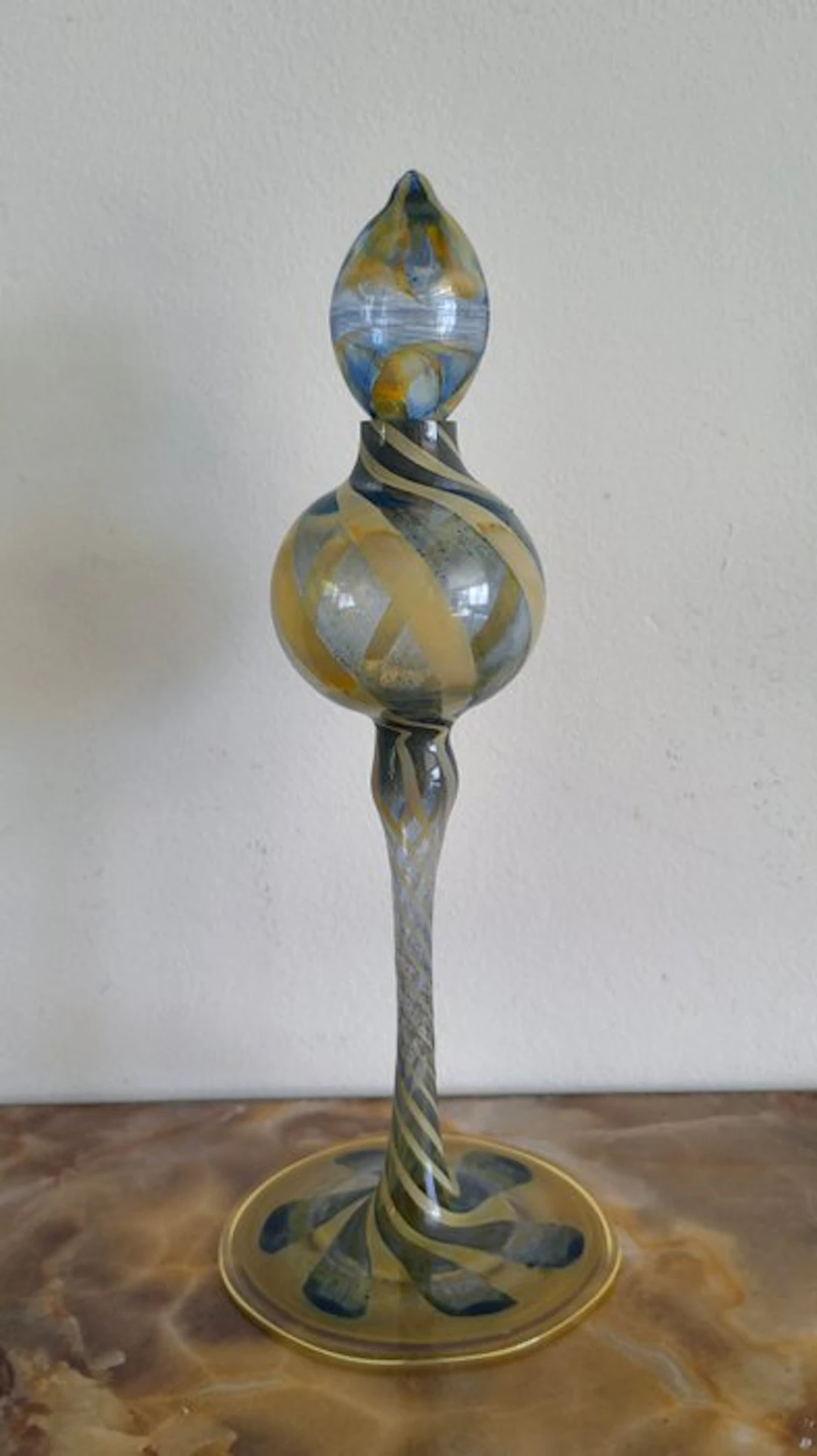 Perfume flask - Glass - Beautifully pattinated