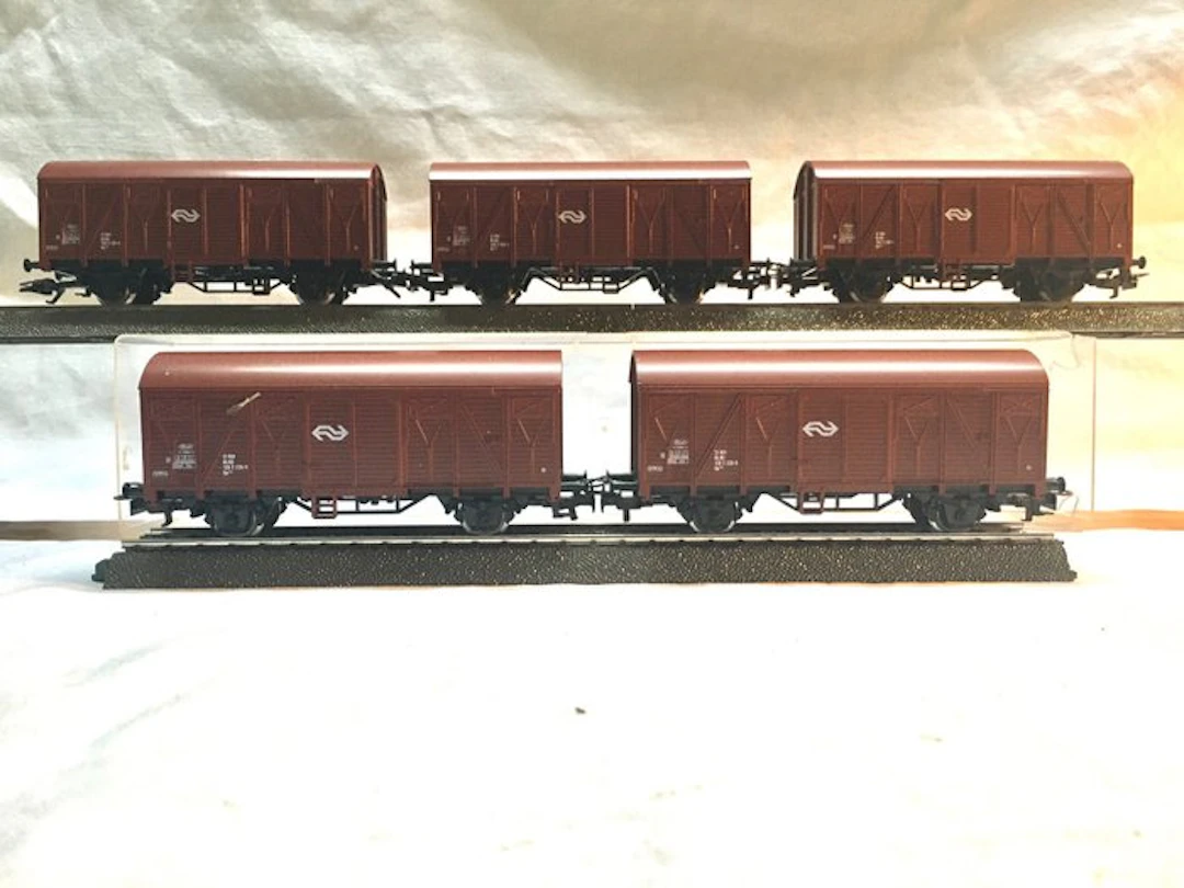 Märklin H0 - 4402 - Model train wagon (5) - 5 Gesloten wagens, type Gs - NS