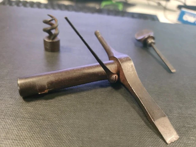United Kingdom - Antique 1853 Pattern Enfield rifle combination tool