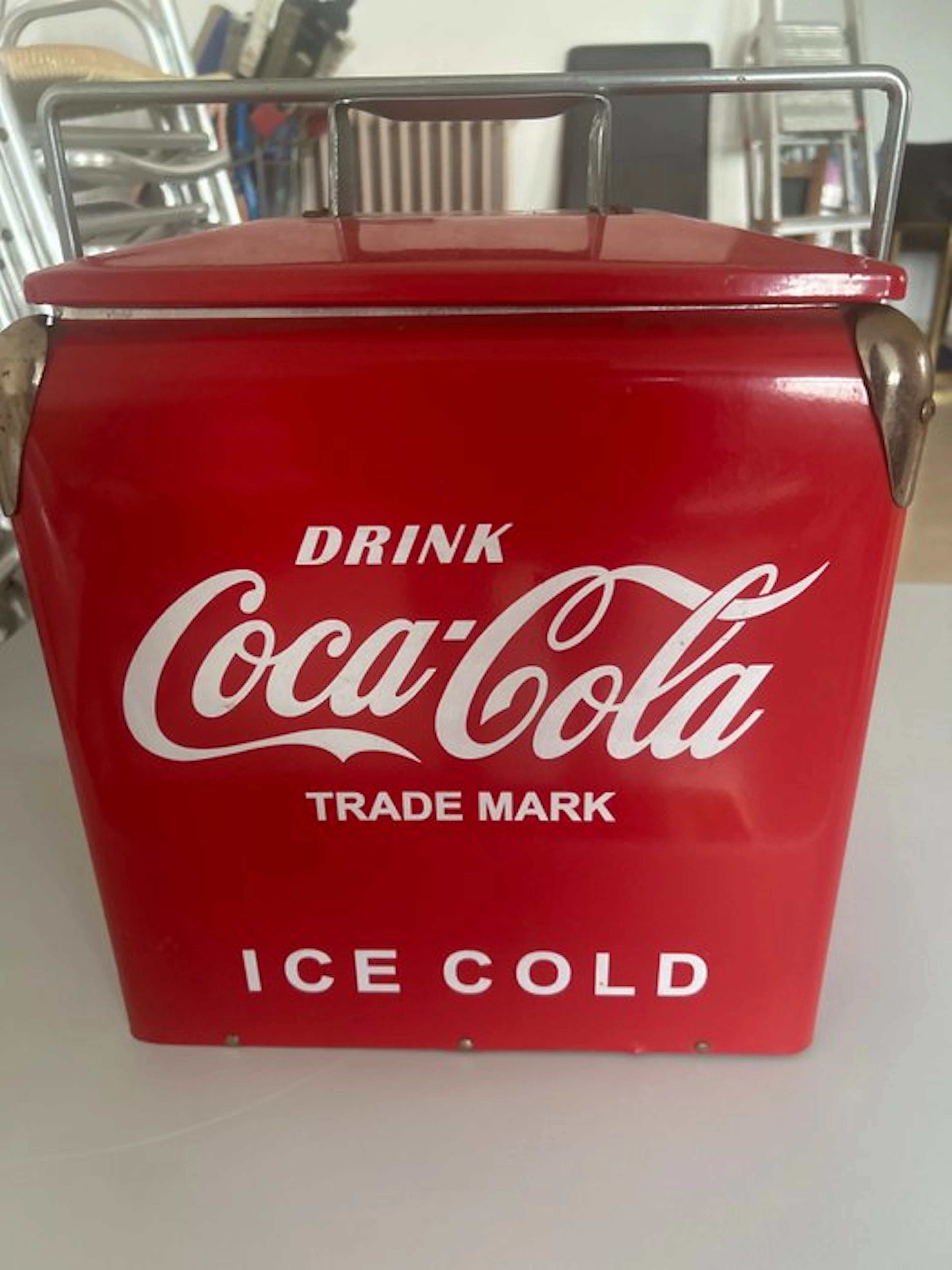 otro - Coca-Cola company - Refrigerator - Steel