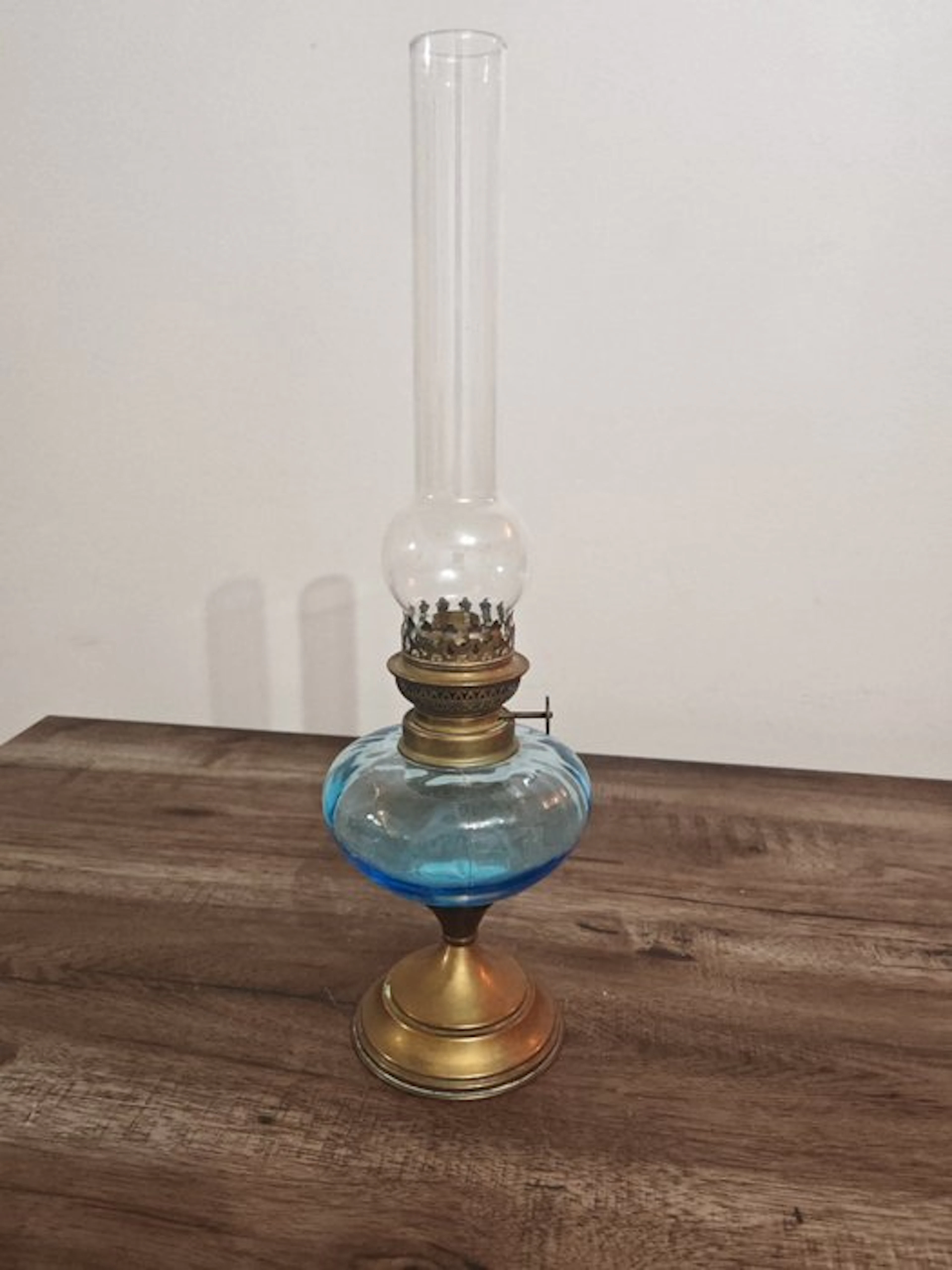 Kerosene lamp - Glass, Brass