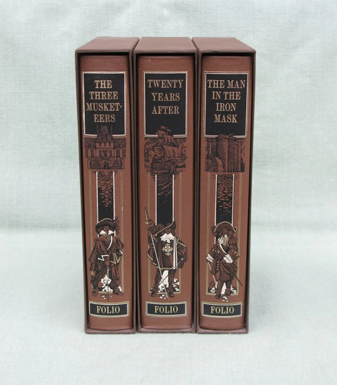 Alexandre Dumas - The Folio Society: The Three Musketeers