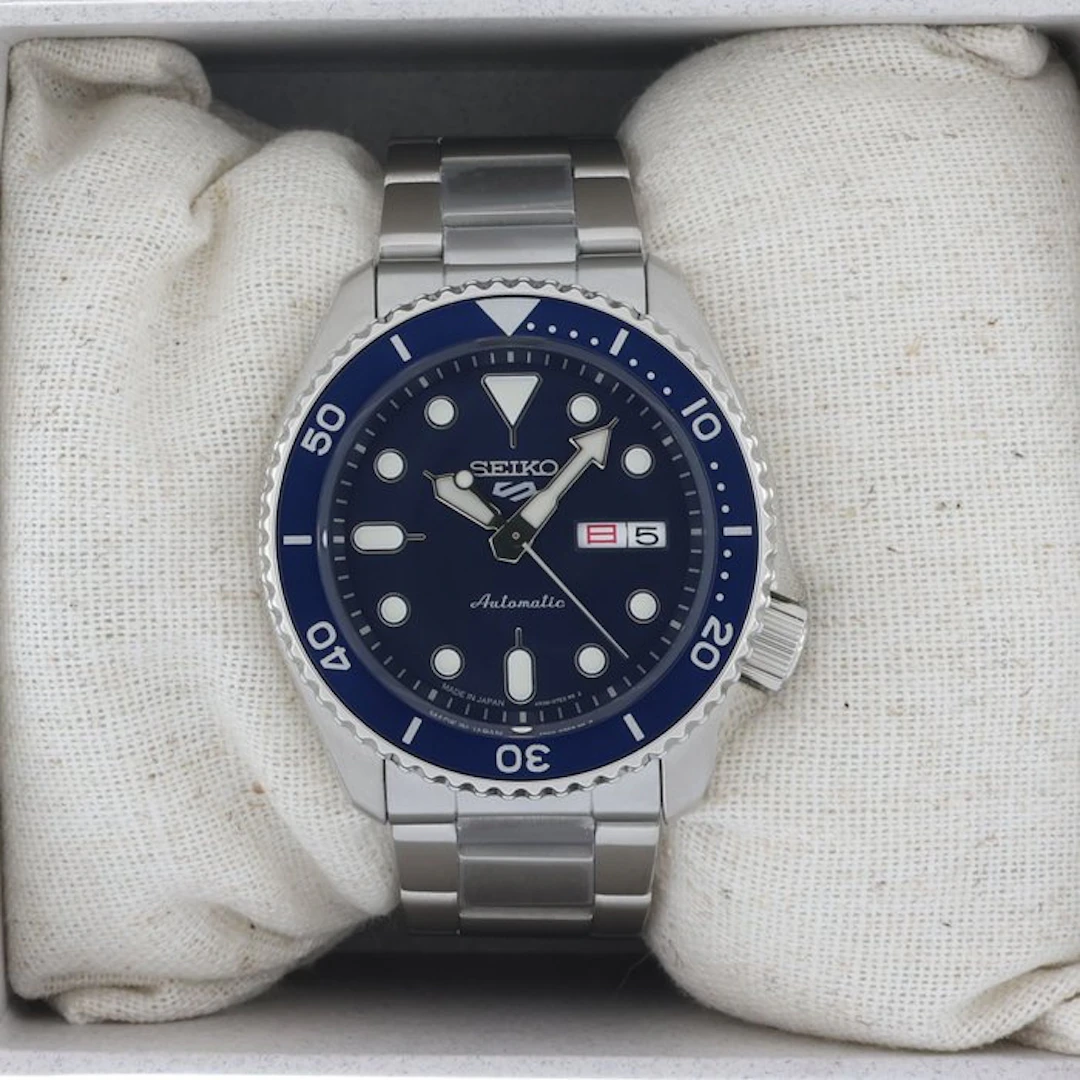 Seiko - 5 Sports "Sports Style" Blue - No reserve price...