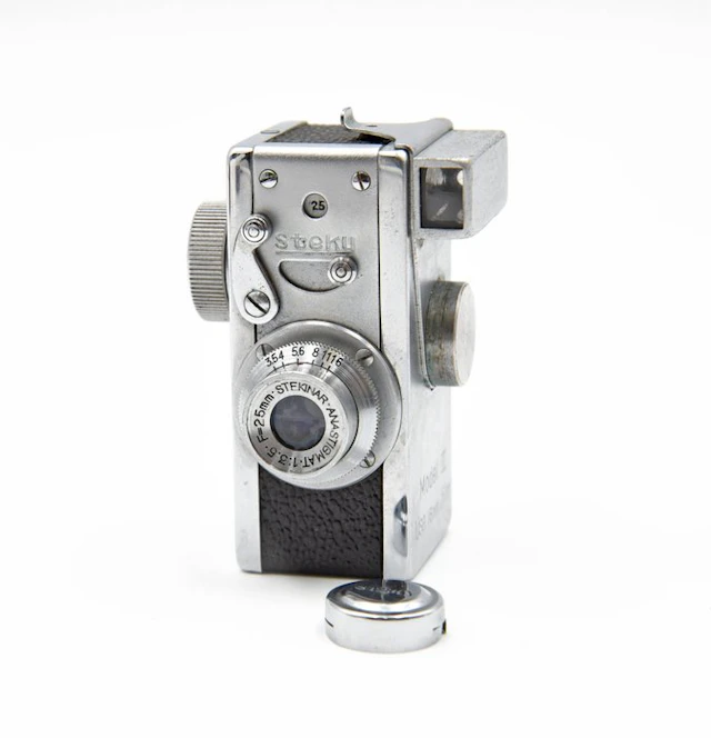Steky III + Stekinar 3.5/25mm Analogue camera