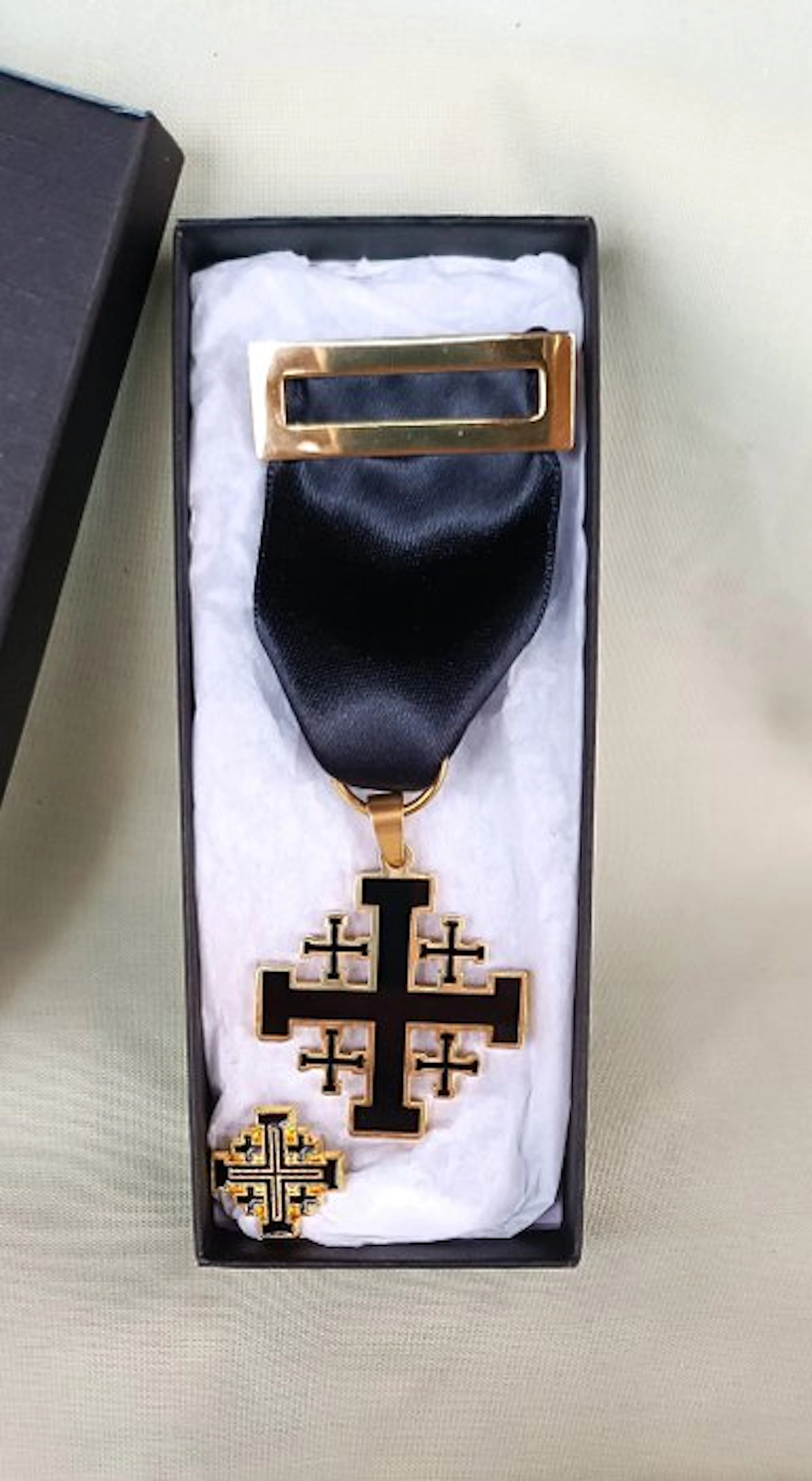 Spain - Medal - Medalla de la Hermandad del Santo Sepulcro de Jerusalen.