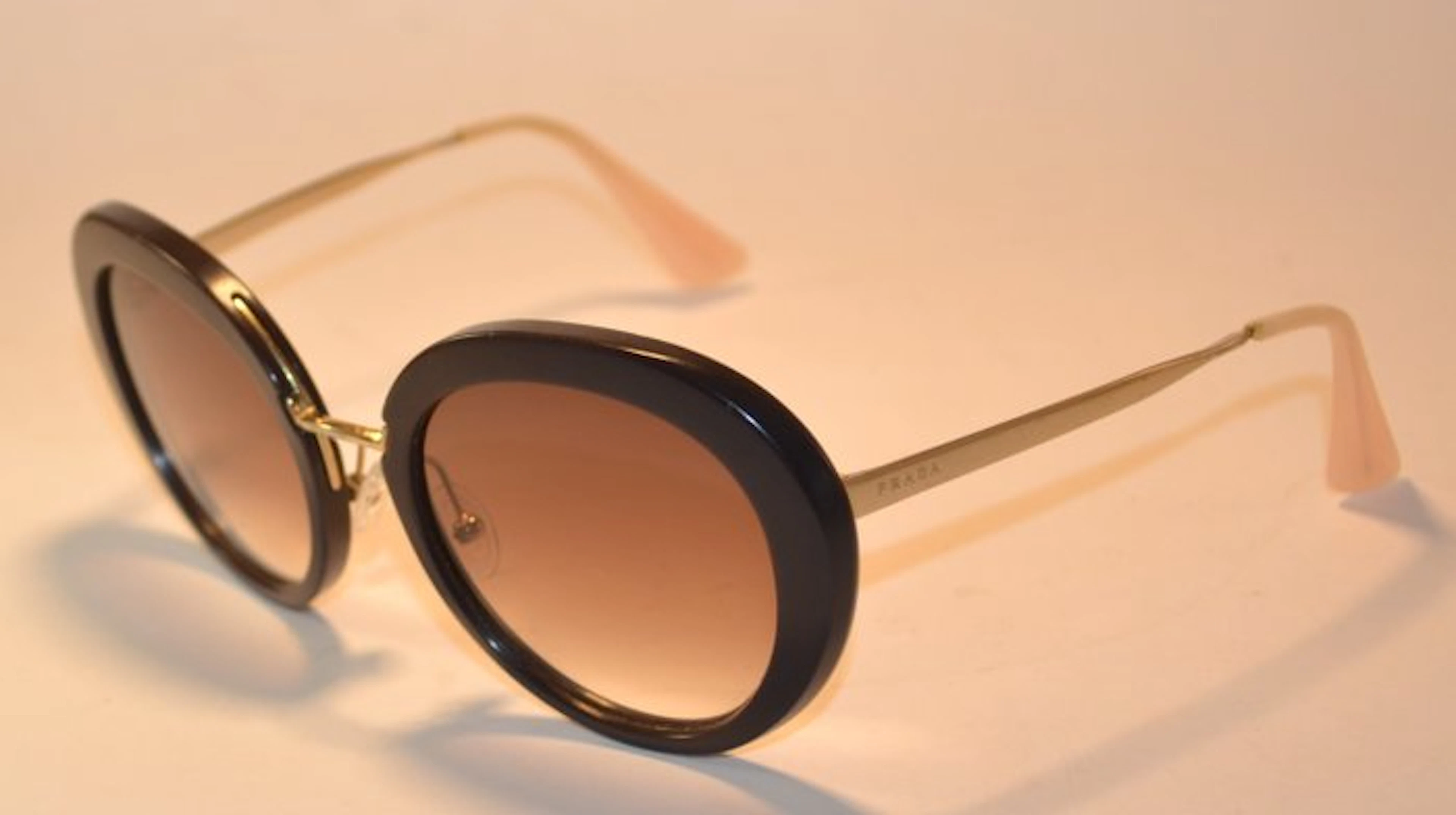 Prada - spr16q - Sunglasses