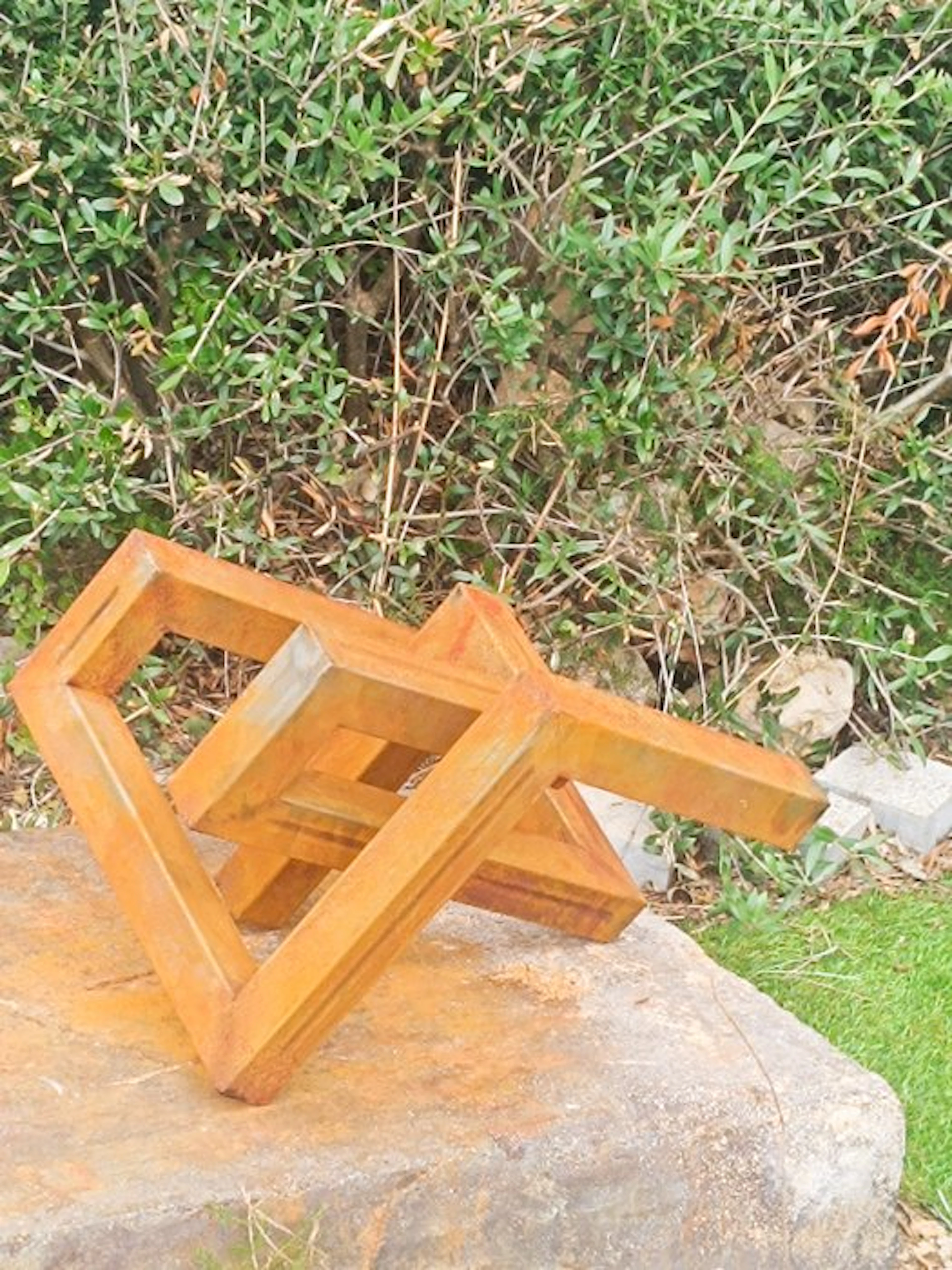 Ana Lucia B.M - Sculpture Corten - XL - No Reserve
