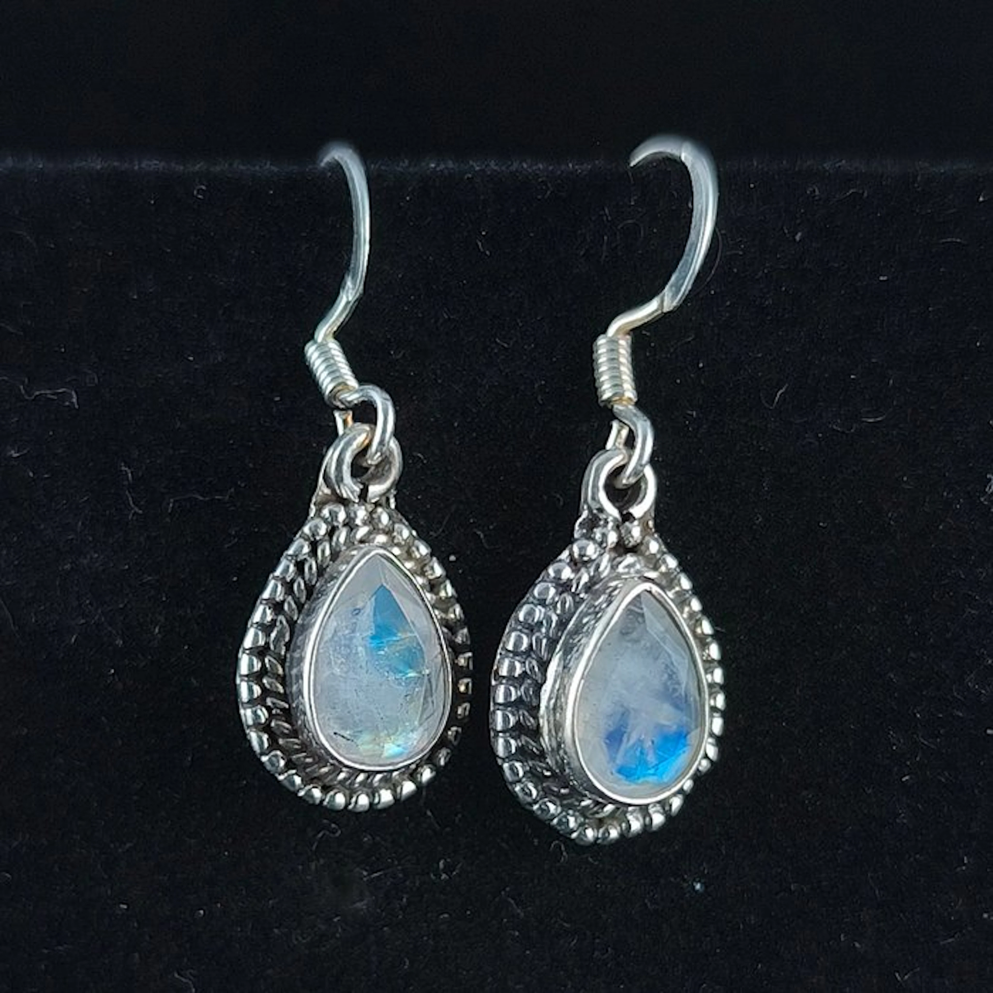 Moonstone Jewellery- 4.42 g