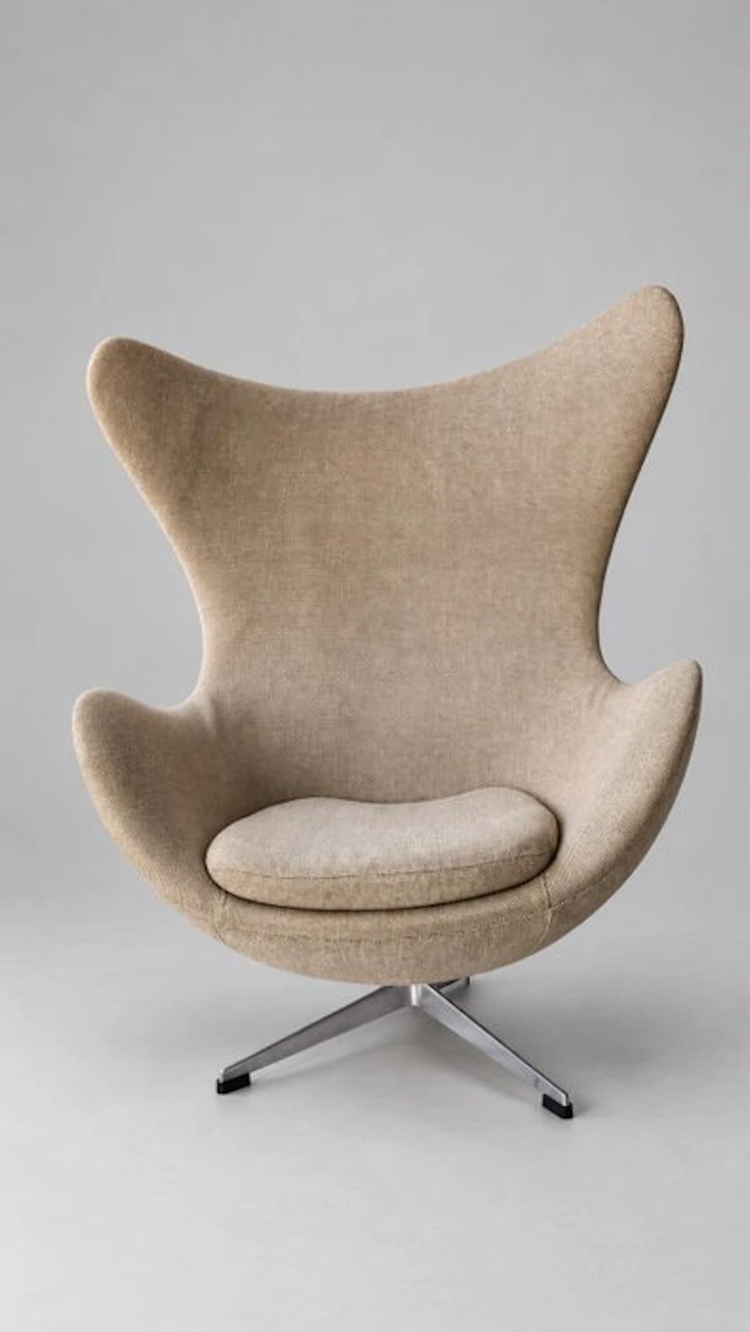 Fritz Hansen - Arne Jacobsen - Armchair - Wool - Egg Chair