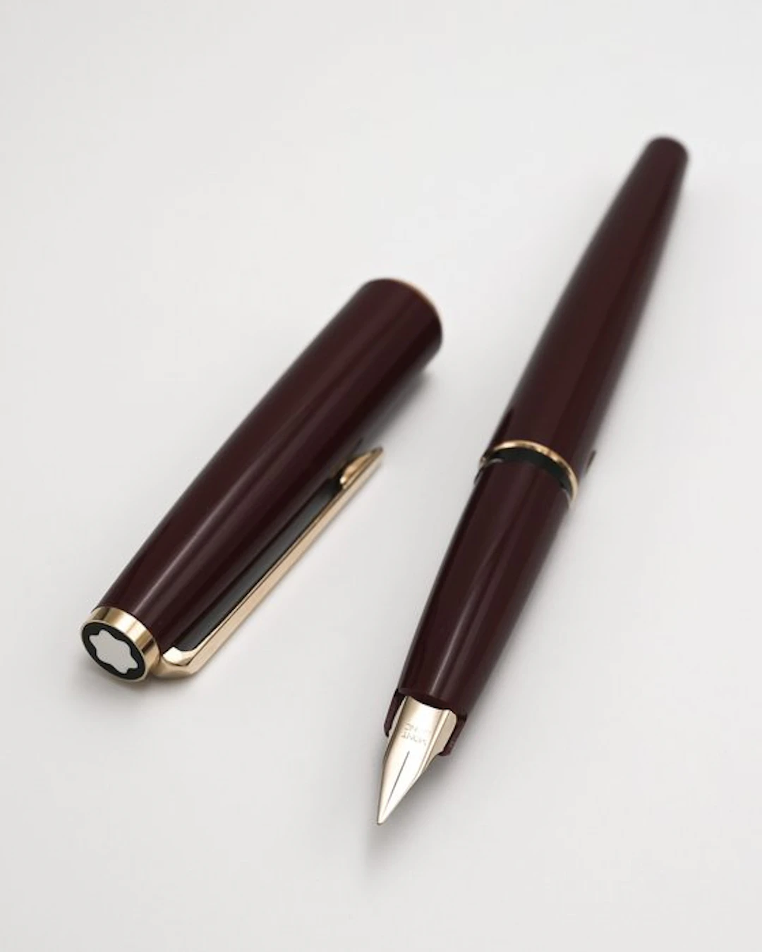 Montblanc - 310 burgundy - Fountain pen